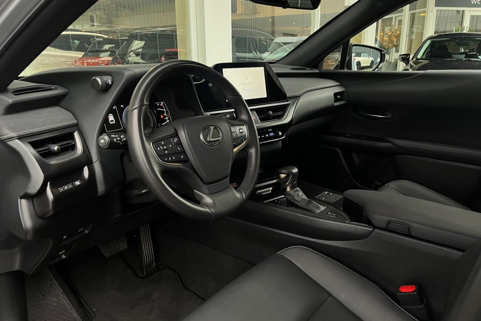 Foto van Lexus Ux