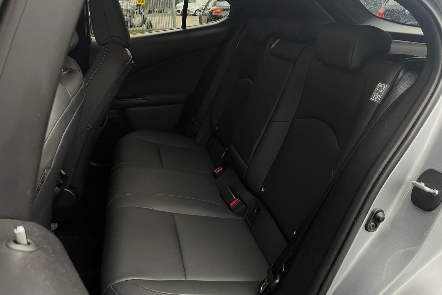 Foto van Lexus Ux