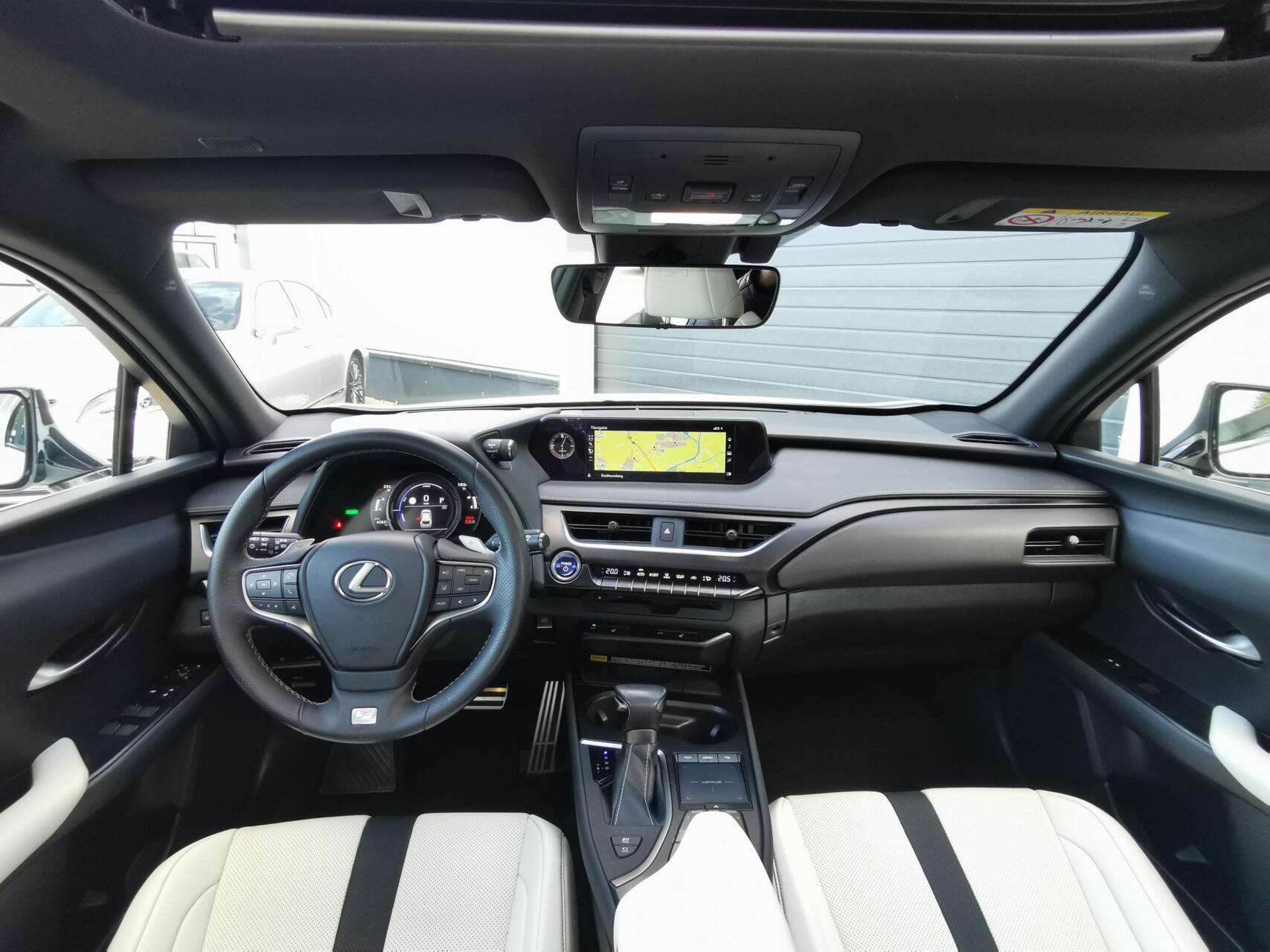 Foto van Lexus Ux
