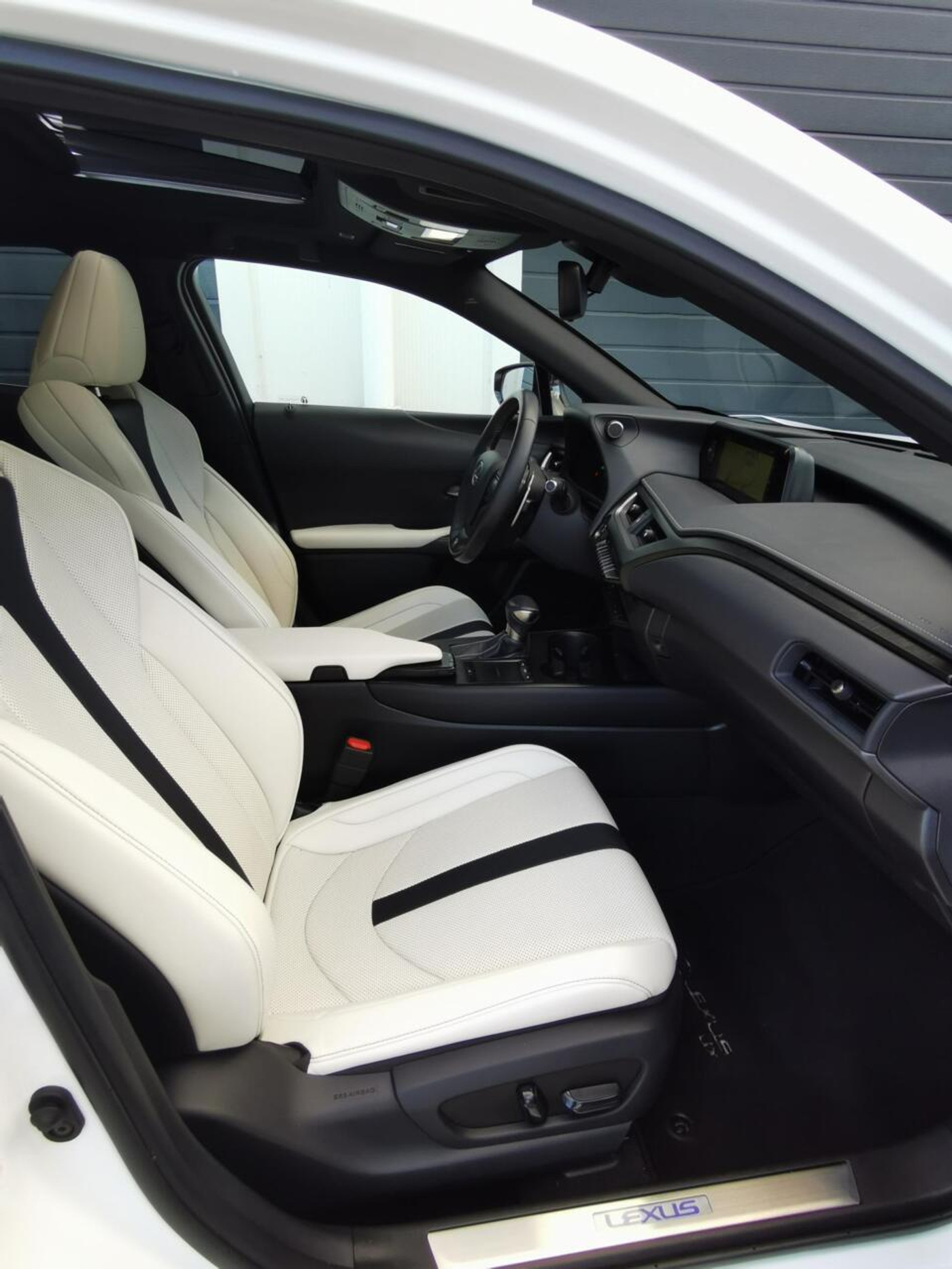 Foto van Lexus Ux