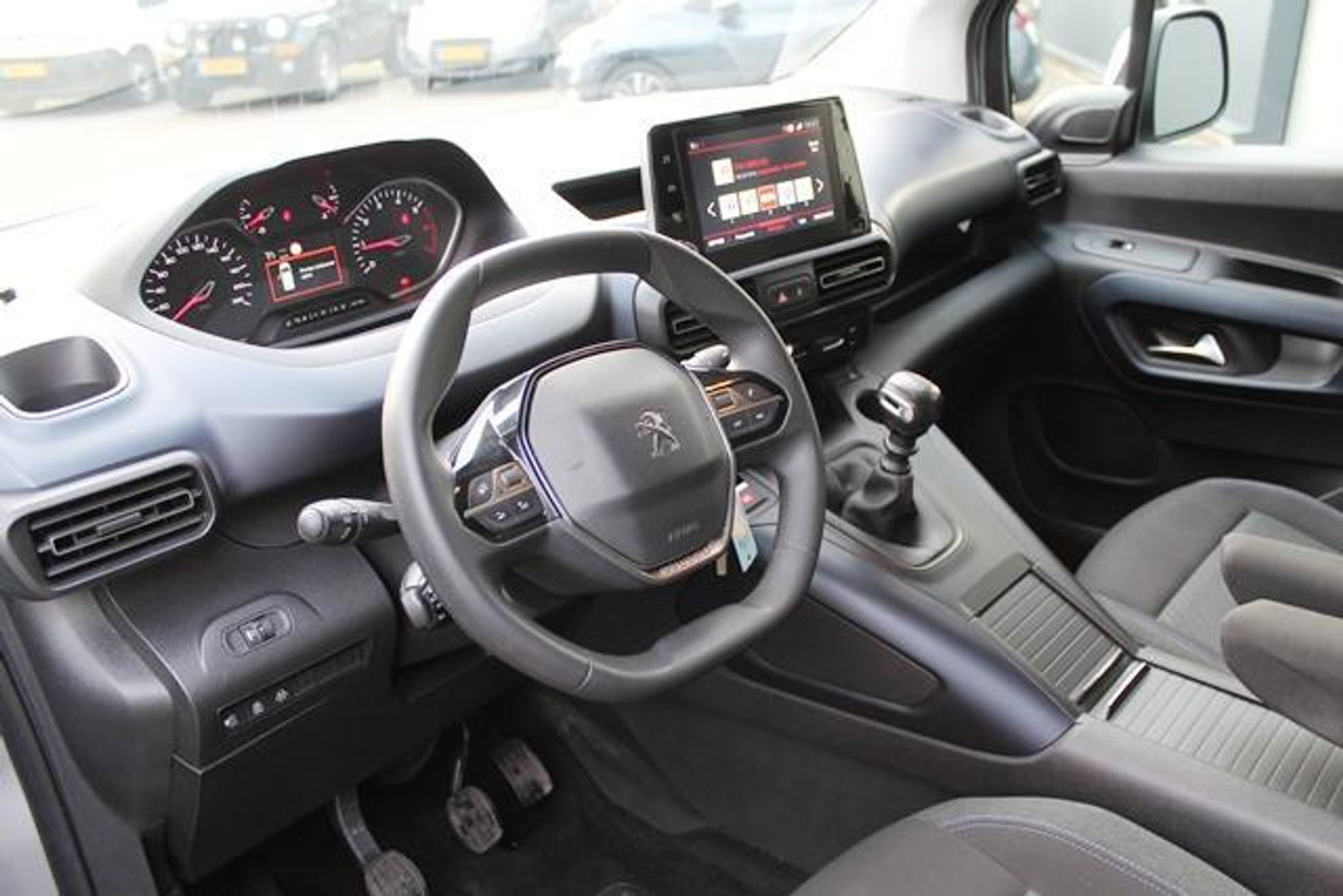 Foto van Peugeot Rifter