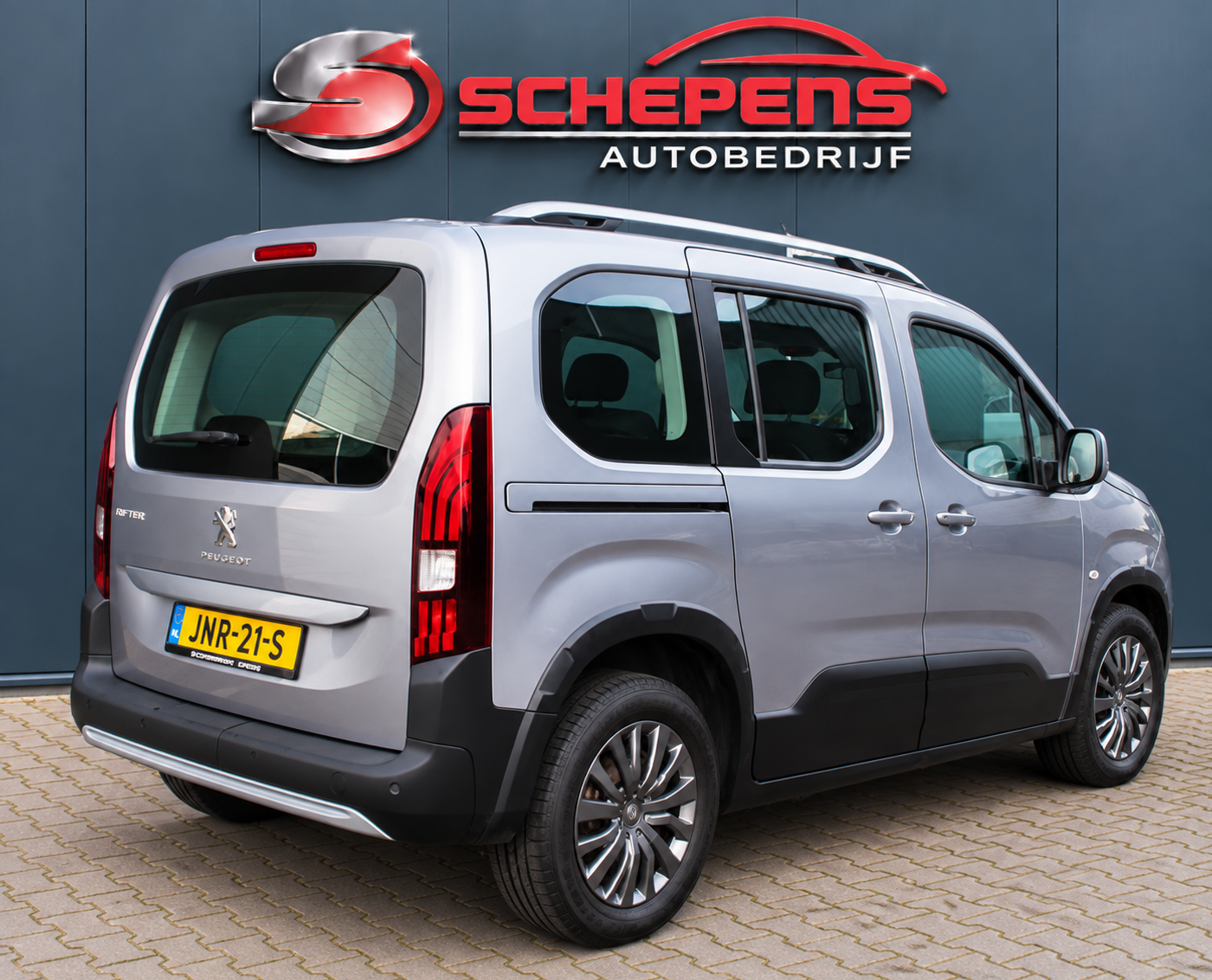 Foto van Peugeot Rifter
