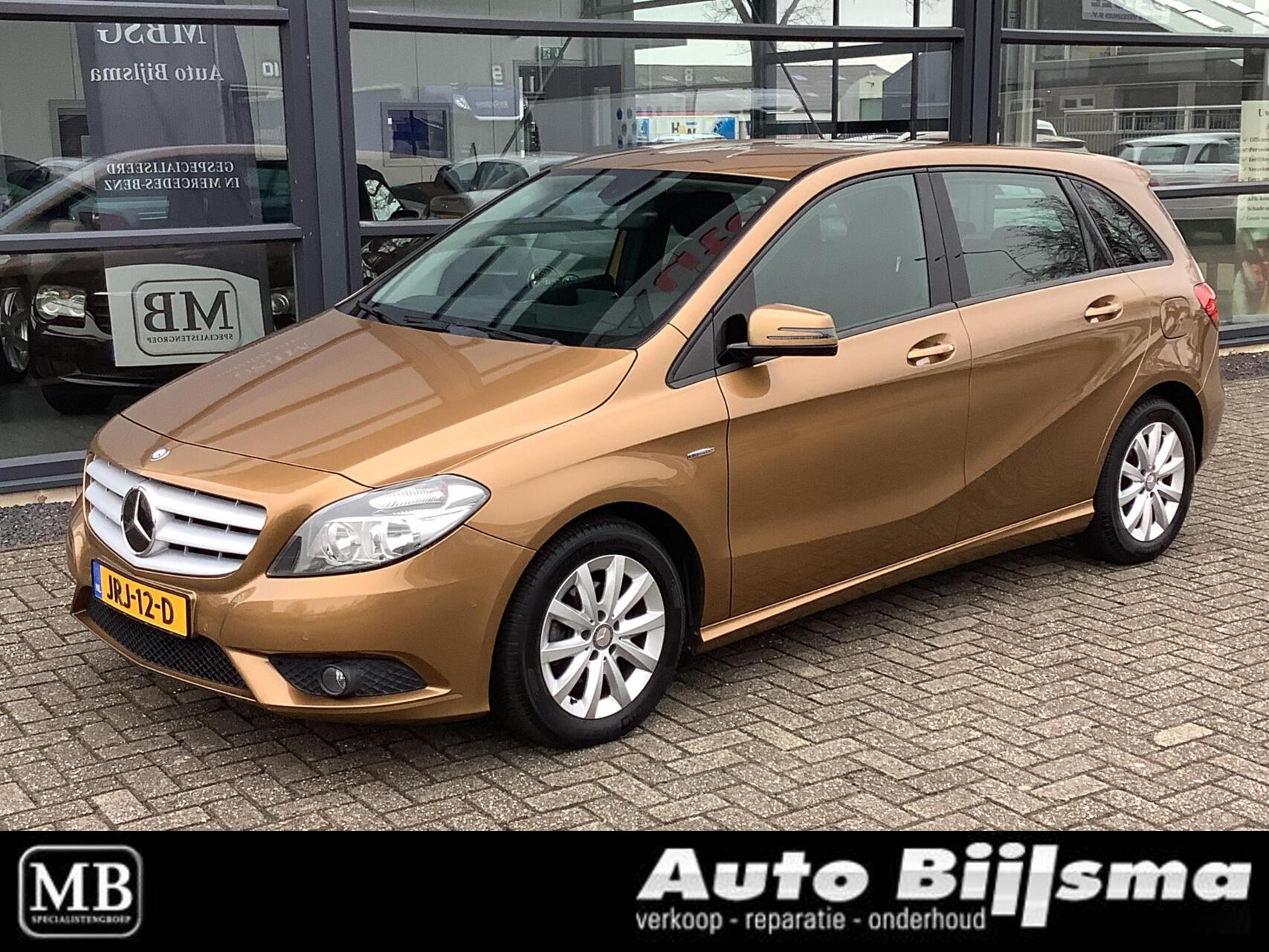 Mercedes-Benz B-klasse 180 automaat, achteruitrijcamera, cruise, 2012 - voorkant