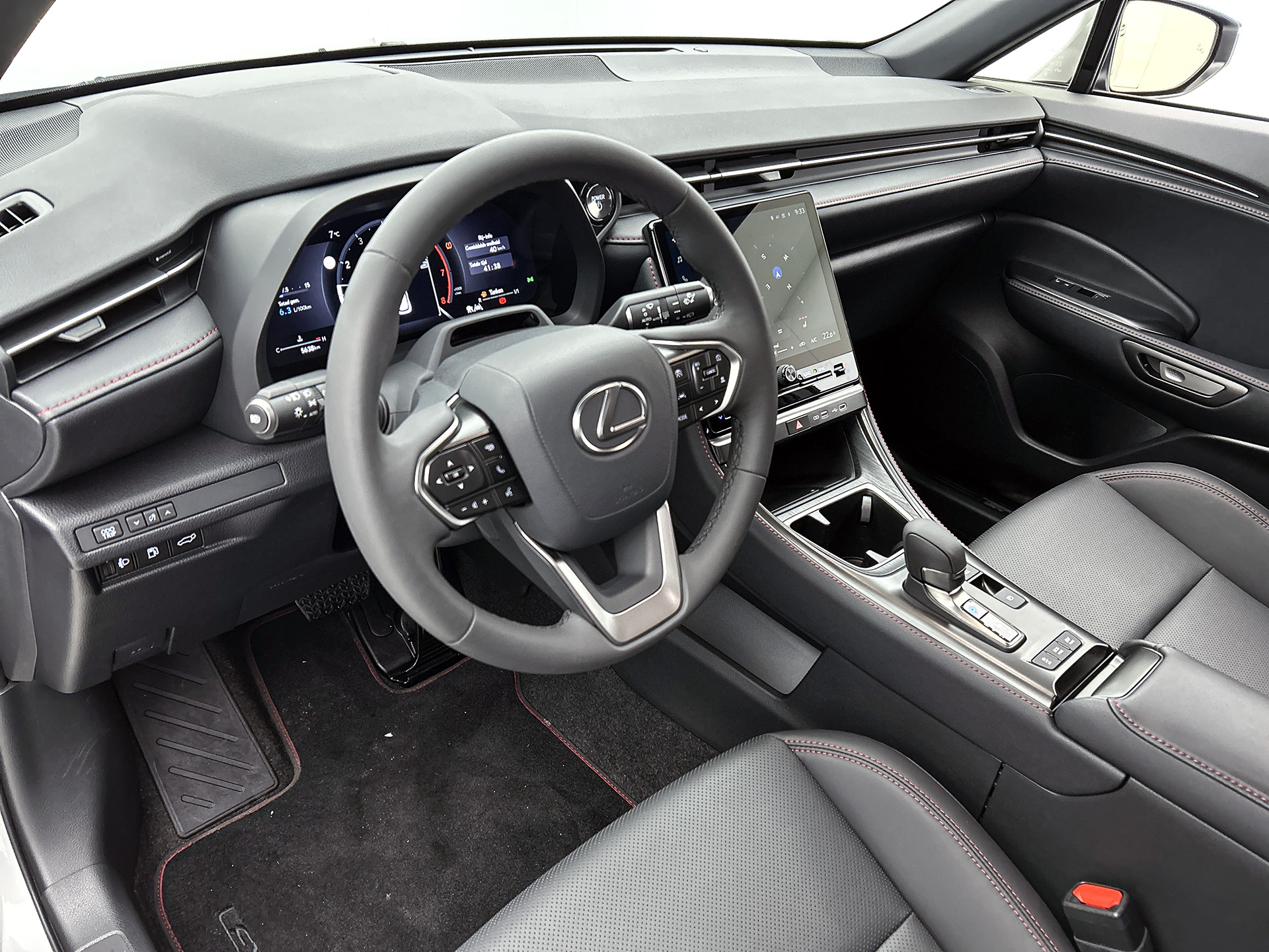 Foto van Lexus LBX
