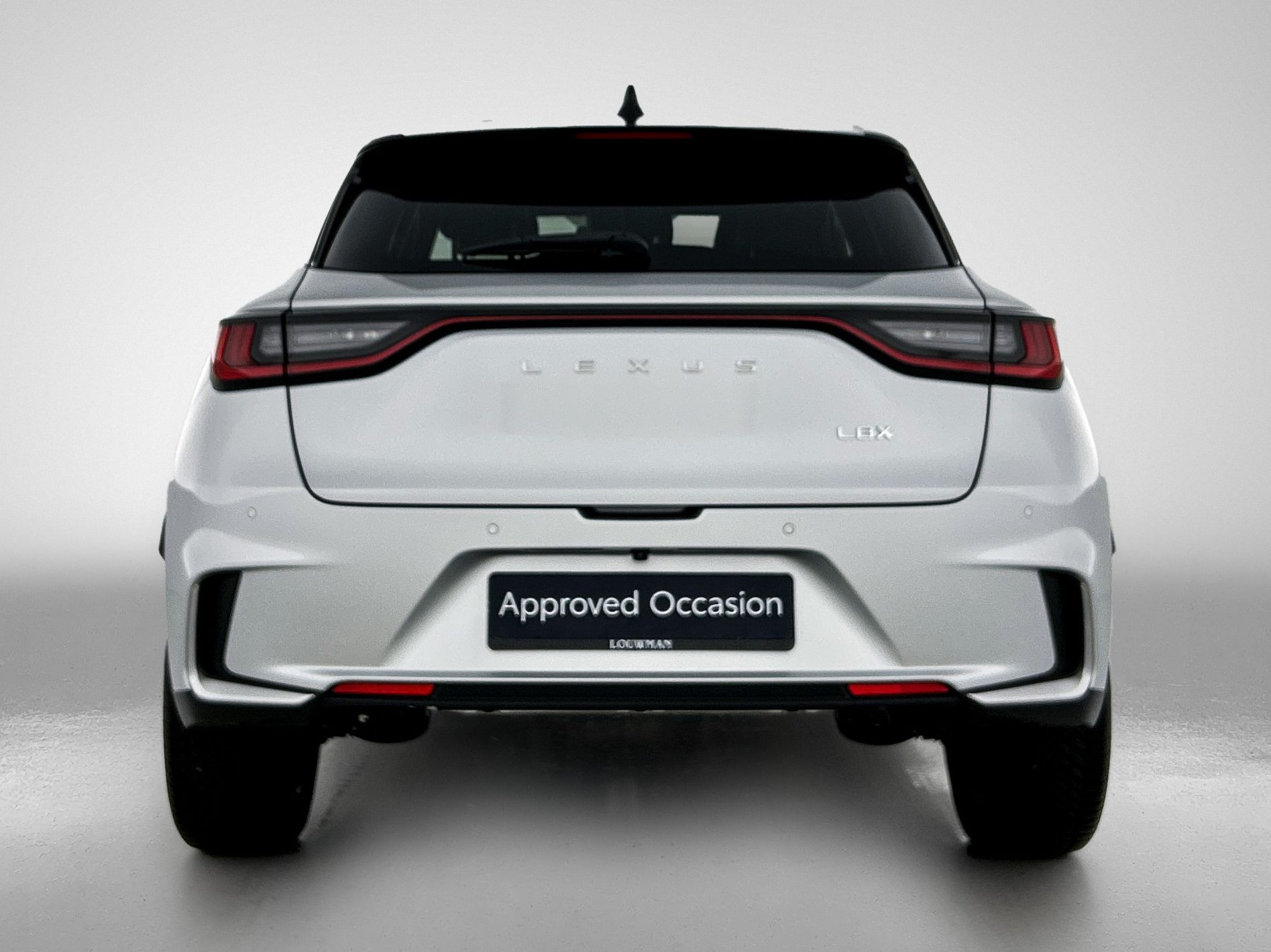 Foto van Lexus LBX