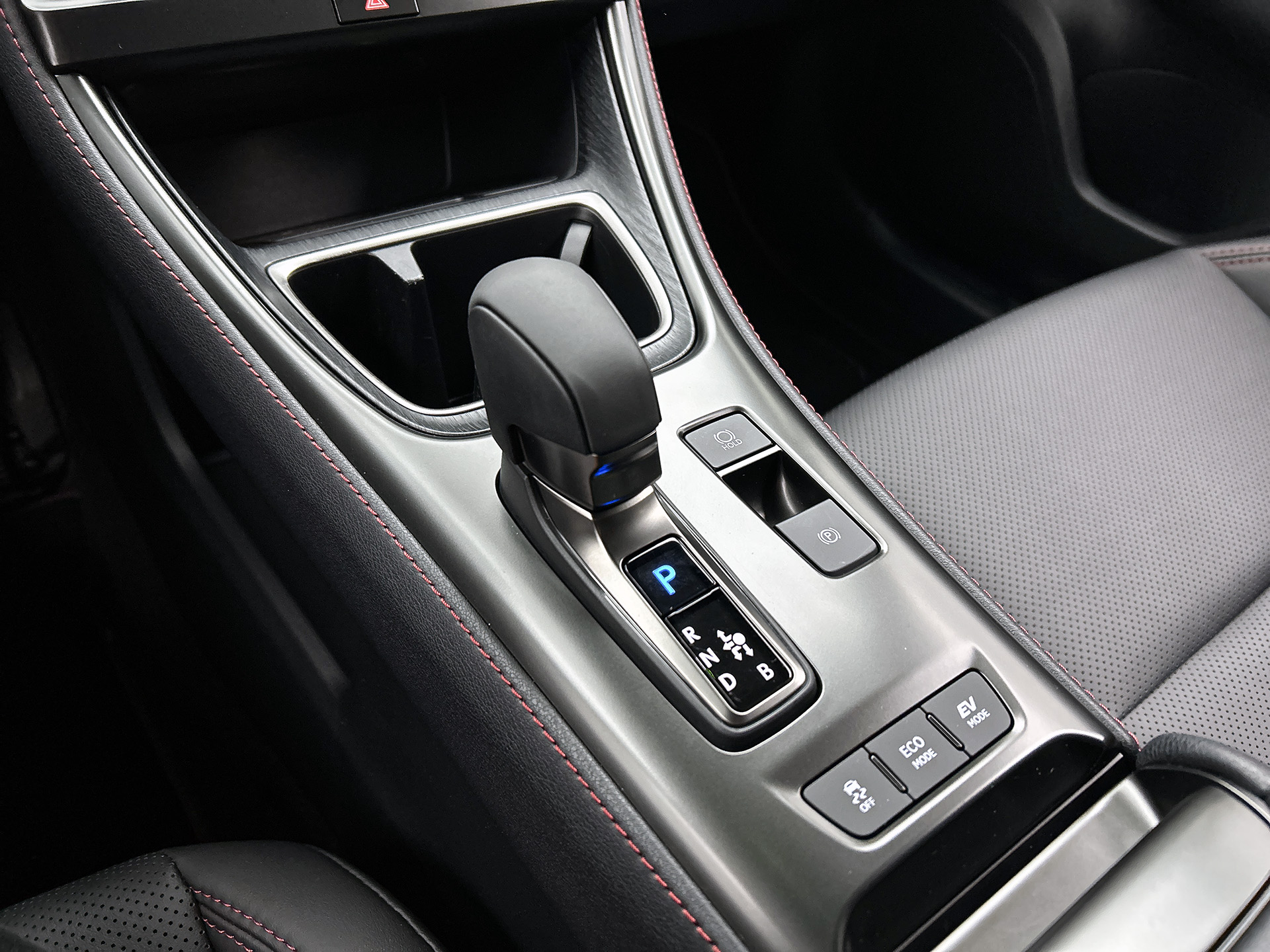 Foto van Lexus LBX