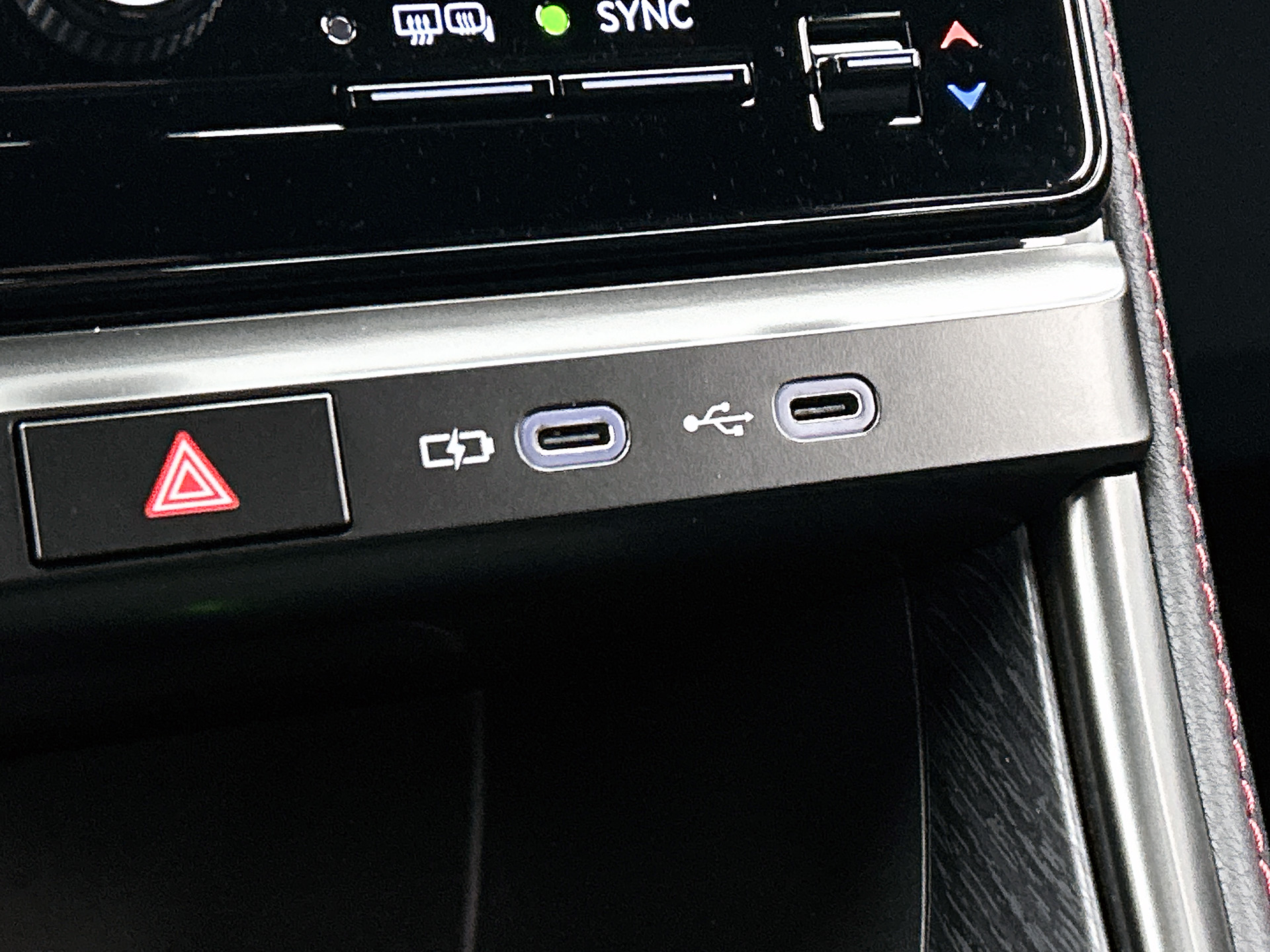 Foto van Lexus LBX
