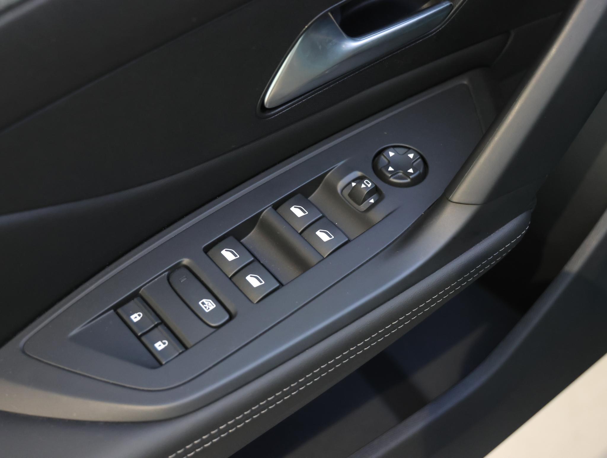 Foto van Peugeot 408
