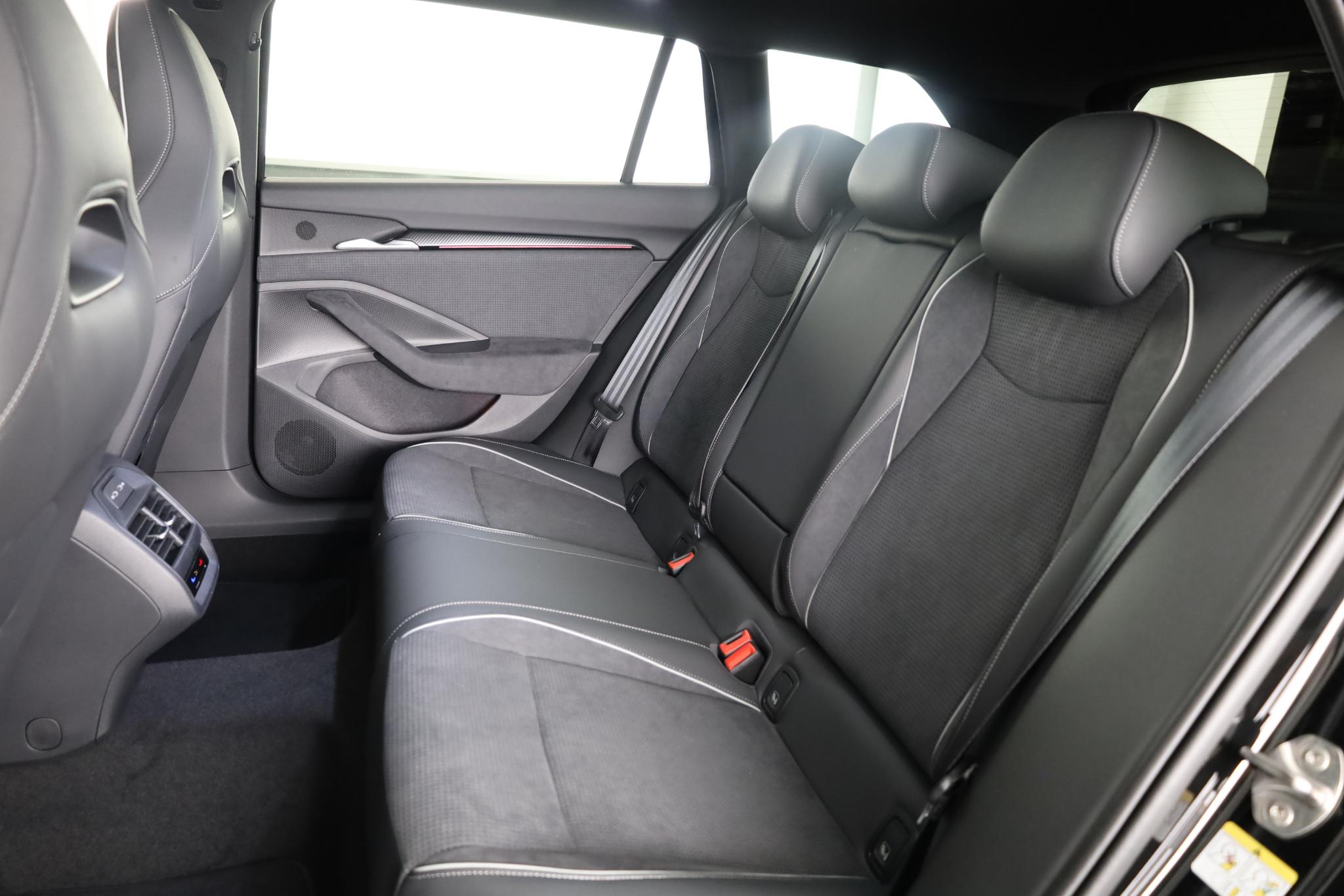 Foto van Škoda Superb Combi