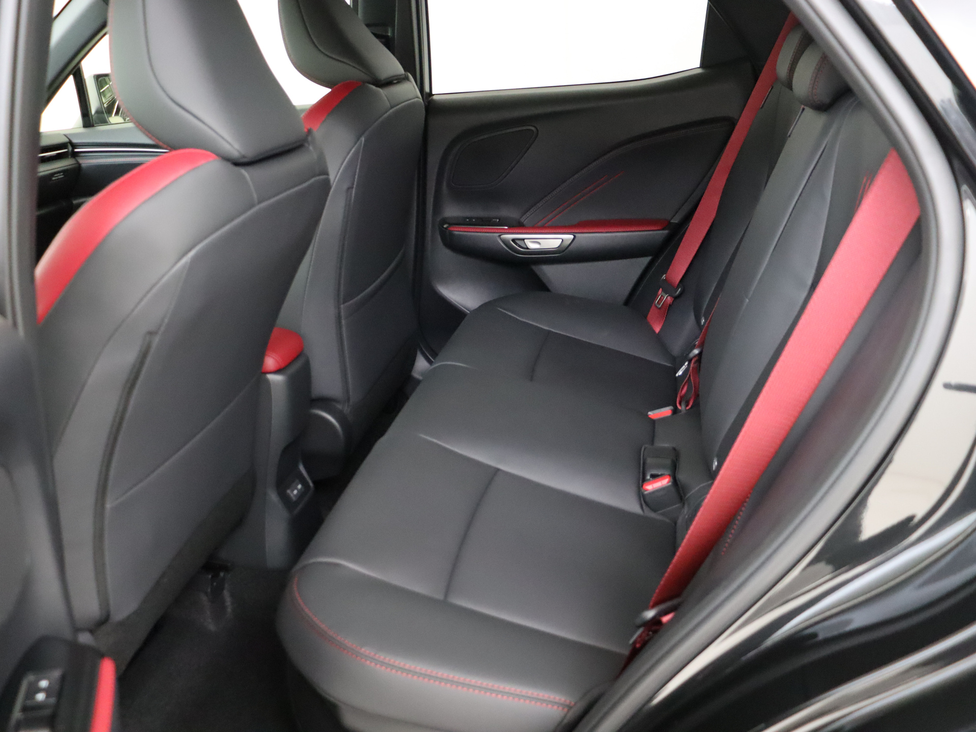 Foto van Lexus Lexus LBX