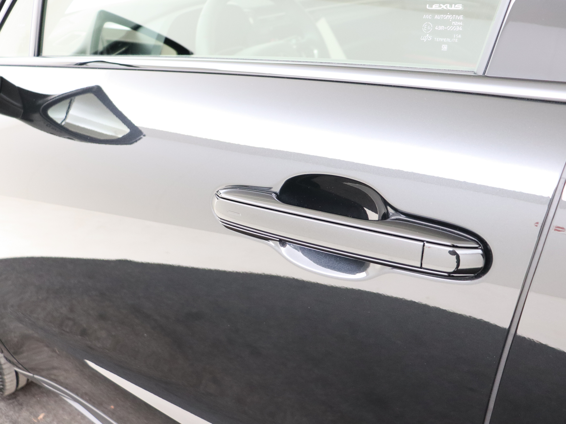 Foto van Lexus Lexus LBX