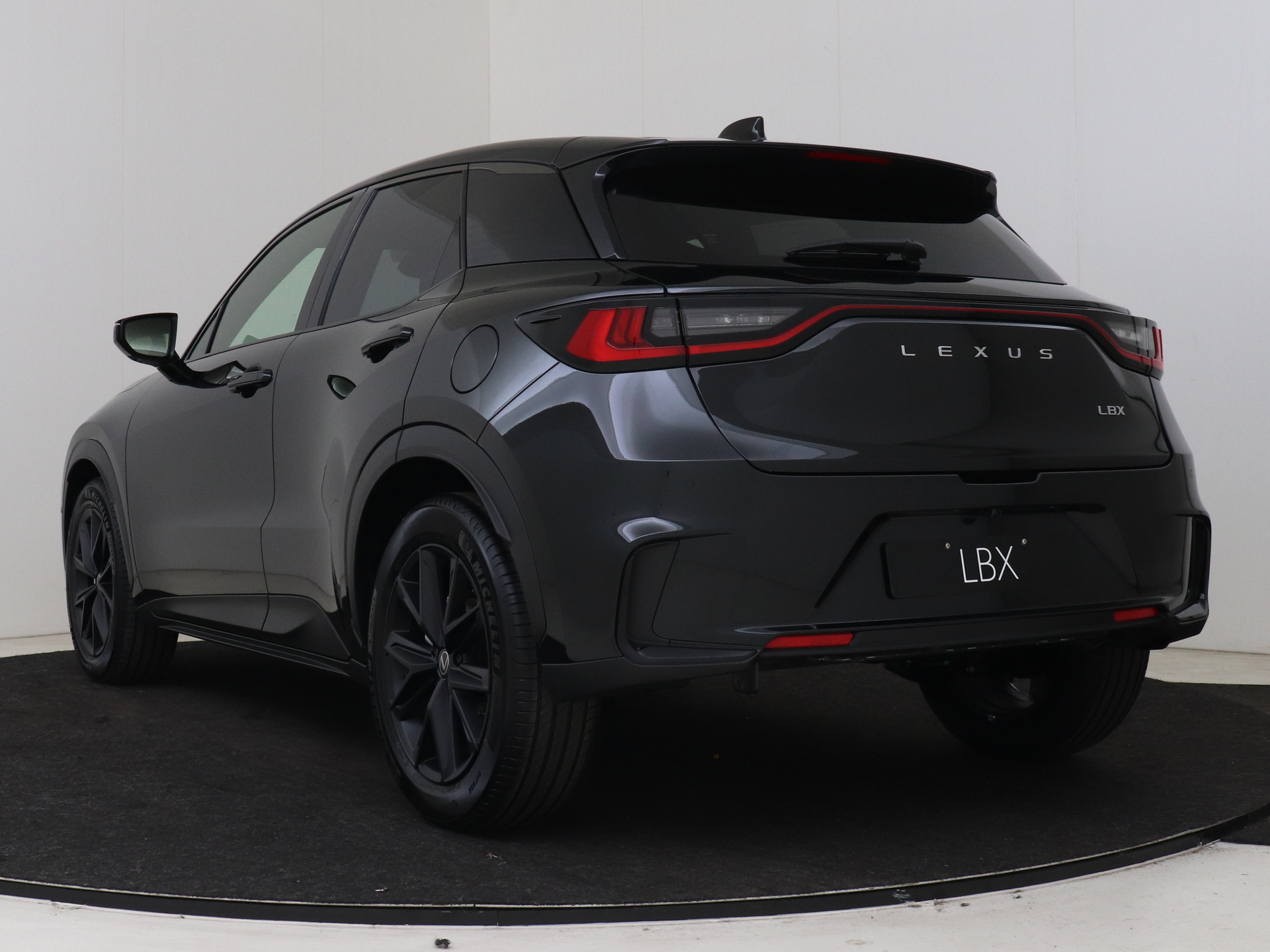 Foto van Lexus Lexus LBX