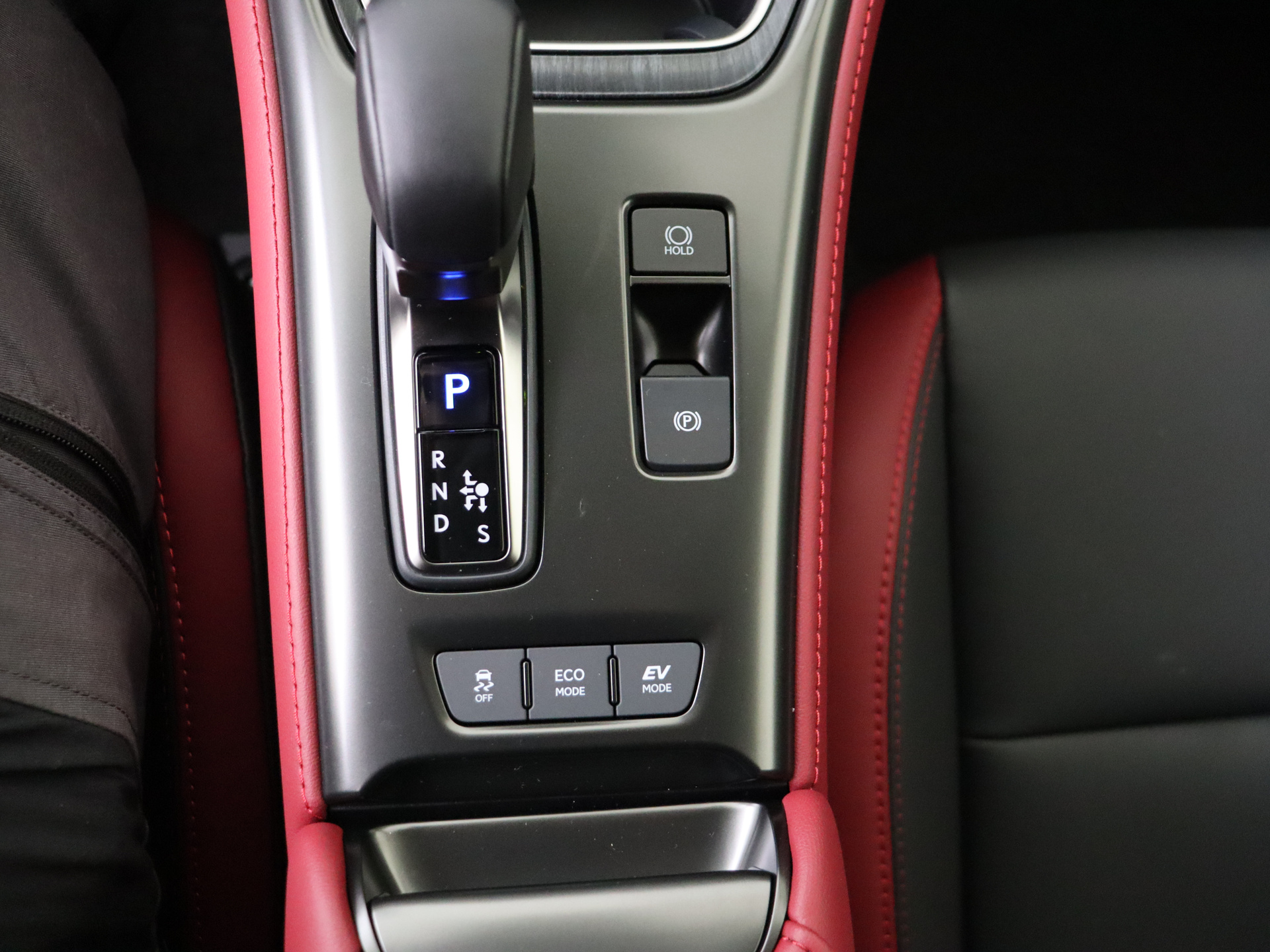 Foto van Lexus Lexus LBX