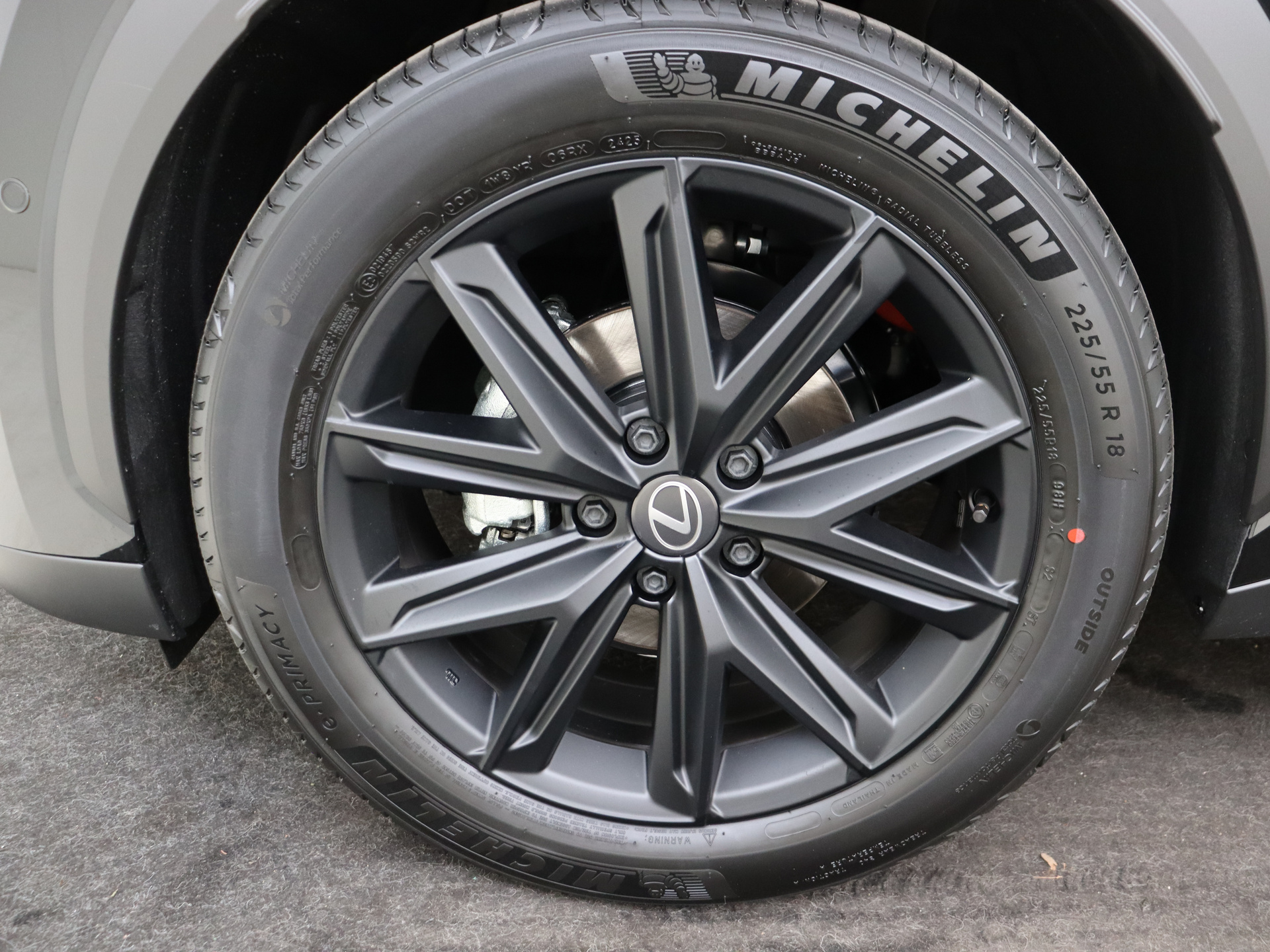 Foto van Lexus Lexus LBX