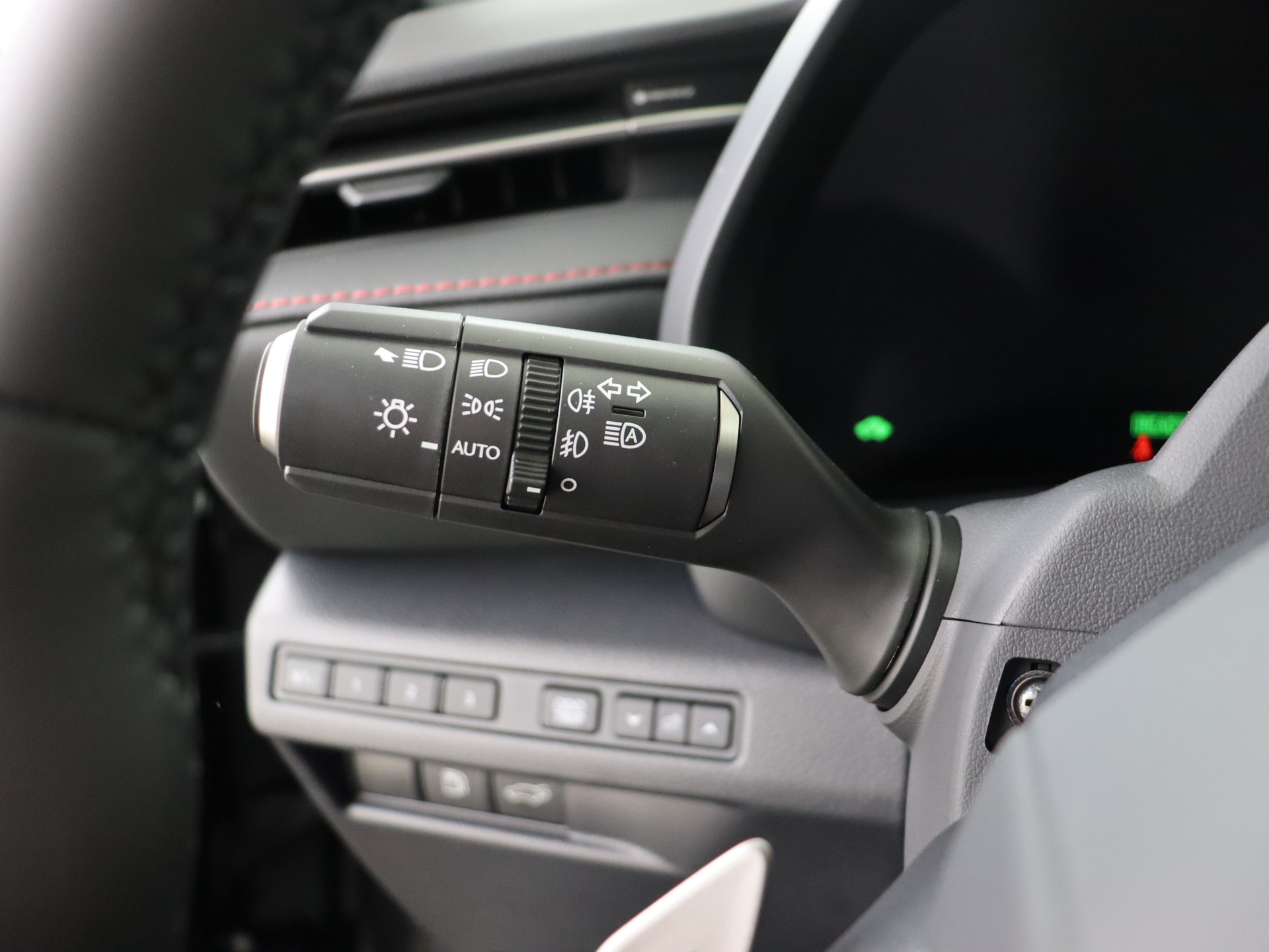 Foto van Lexus Lexus LBX
