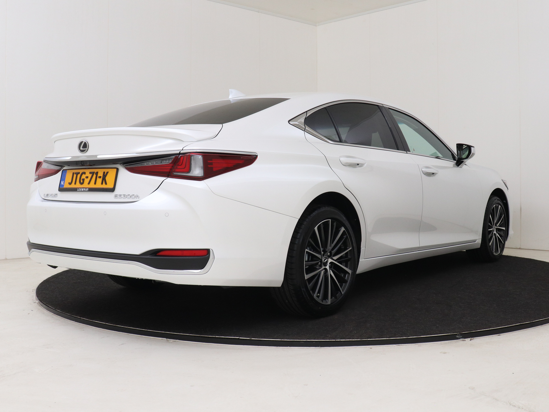 Foto van Lexus Lexus Es300h