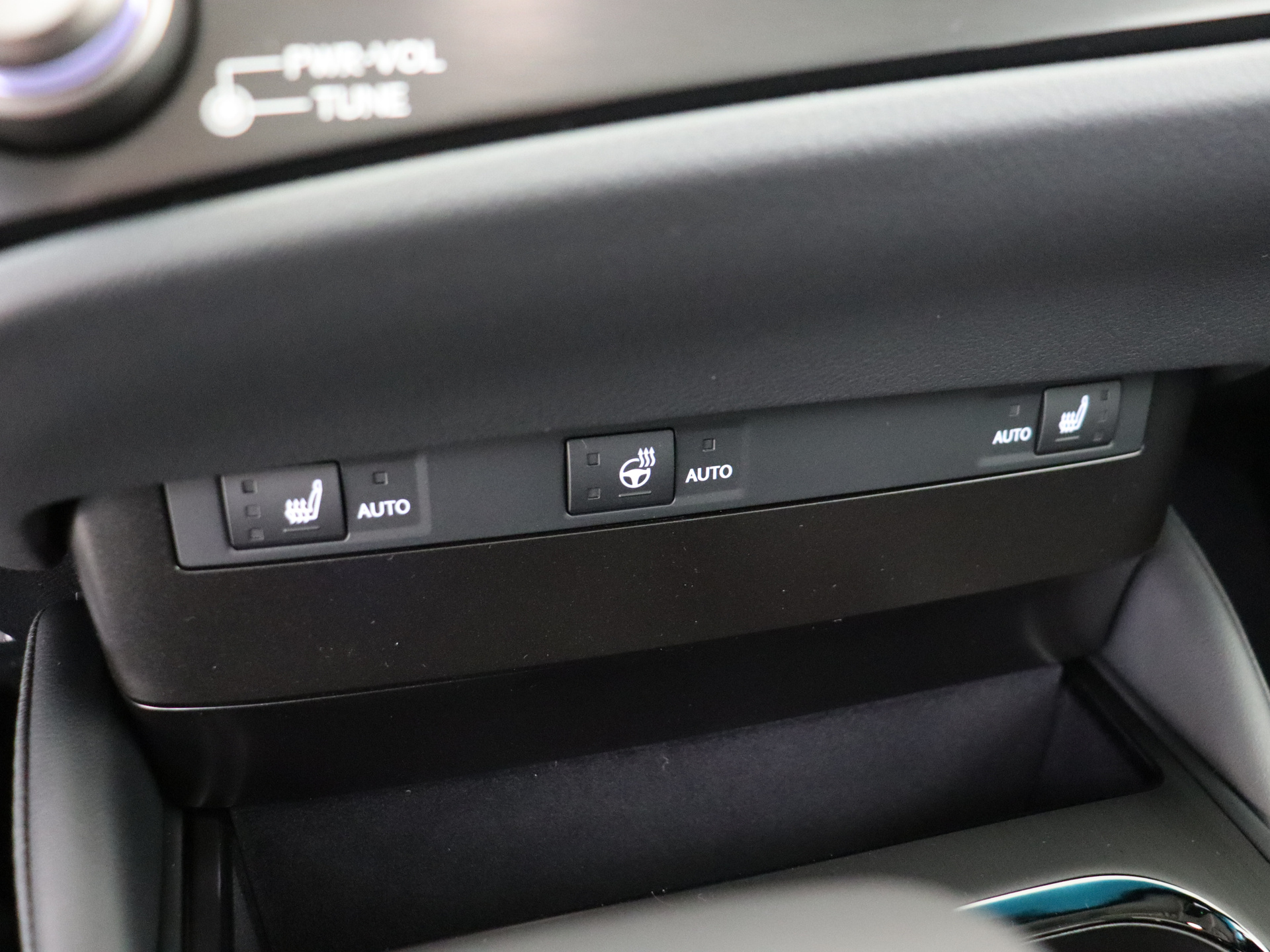 Foto van Lexus Lexus Es300h
