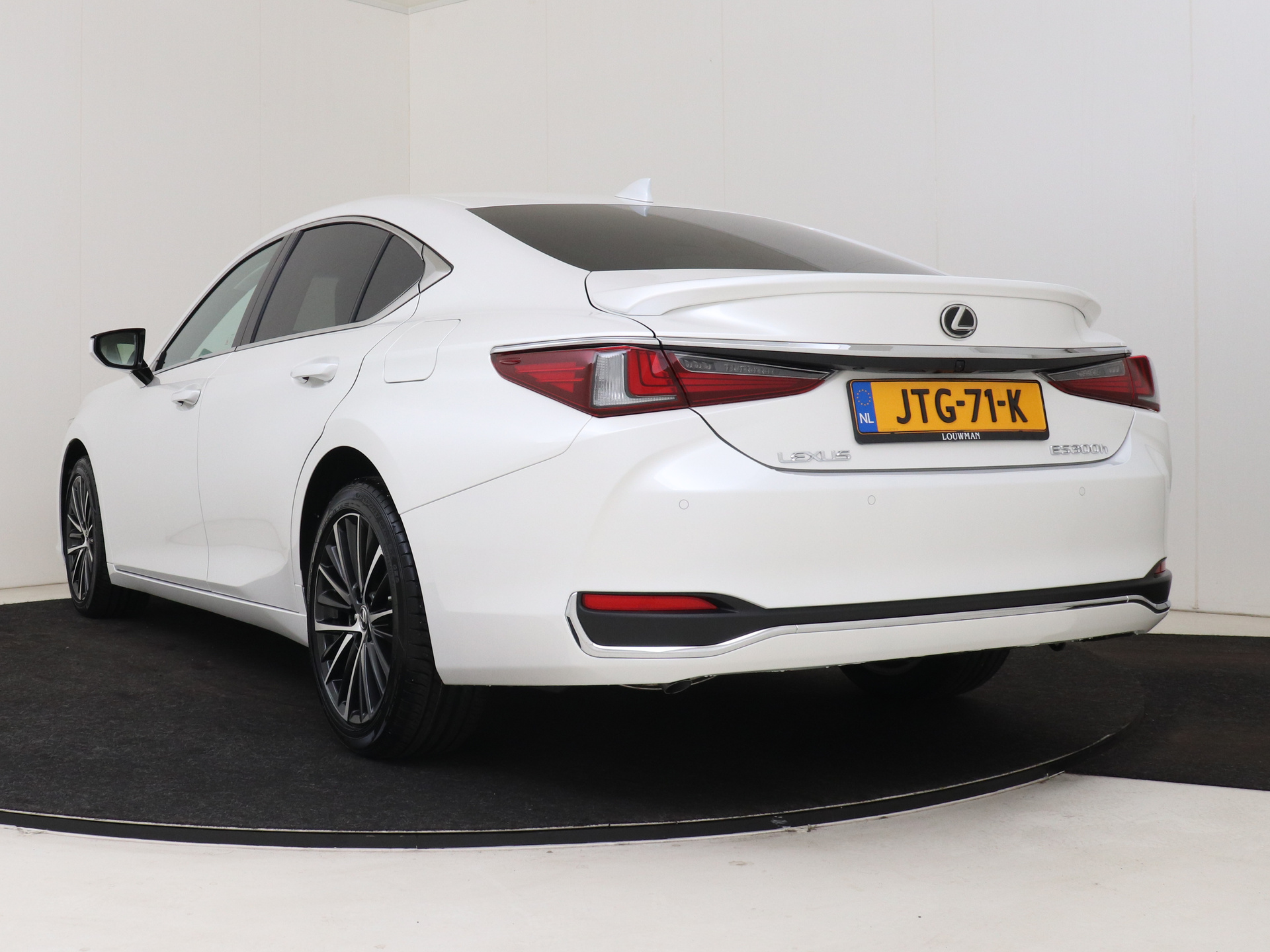 Foto van Lexus Lexus Es300h