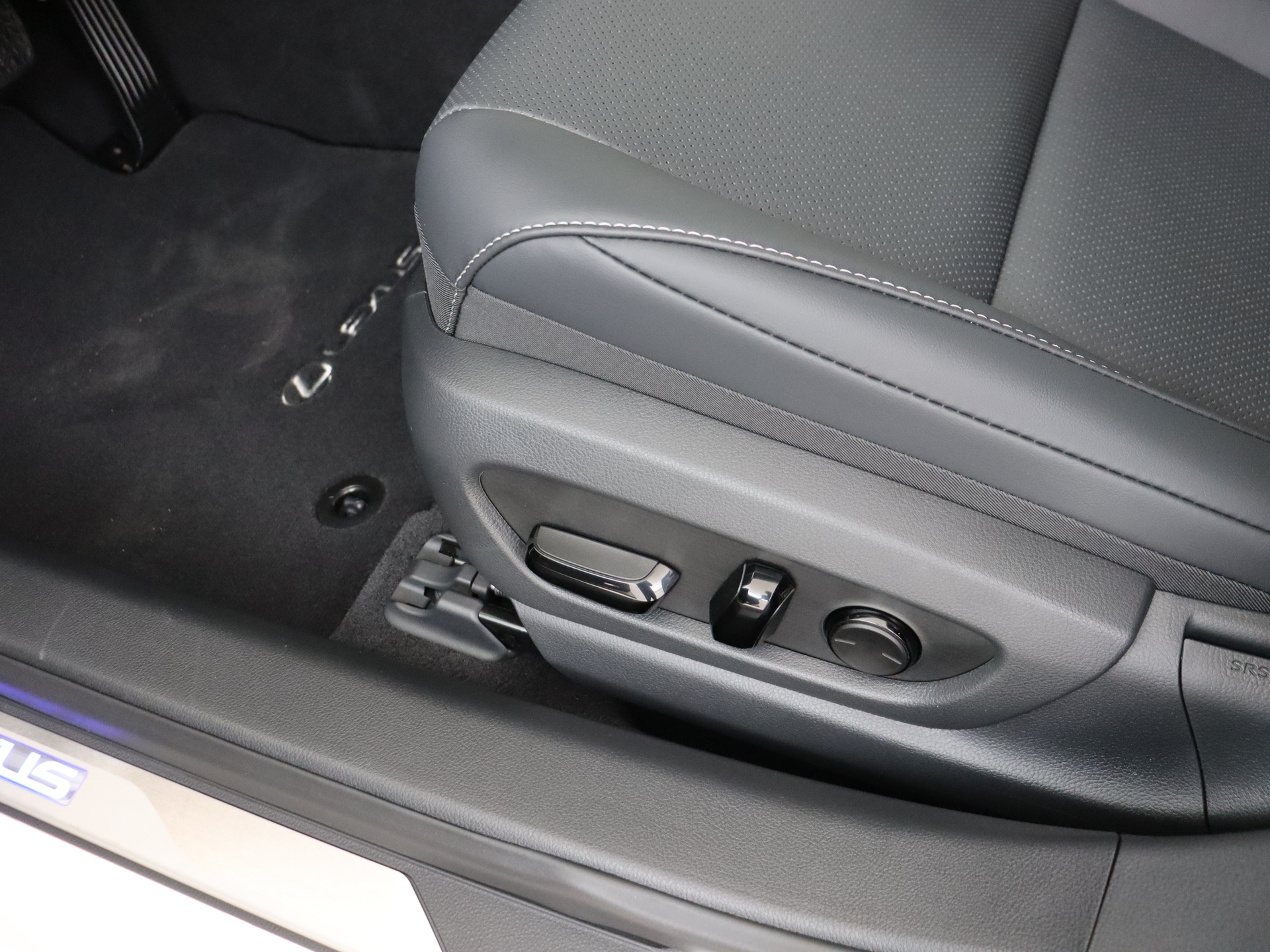 Foto van Lexus Lexus Es300h