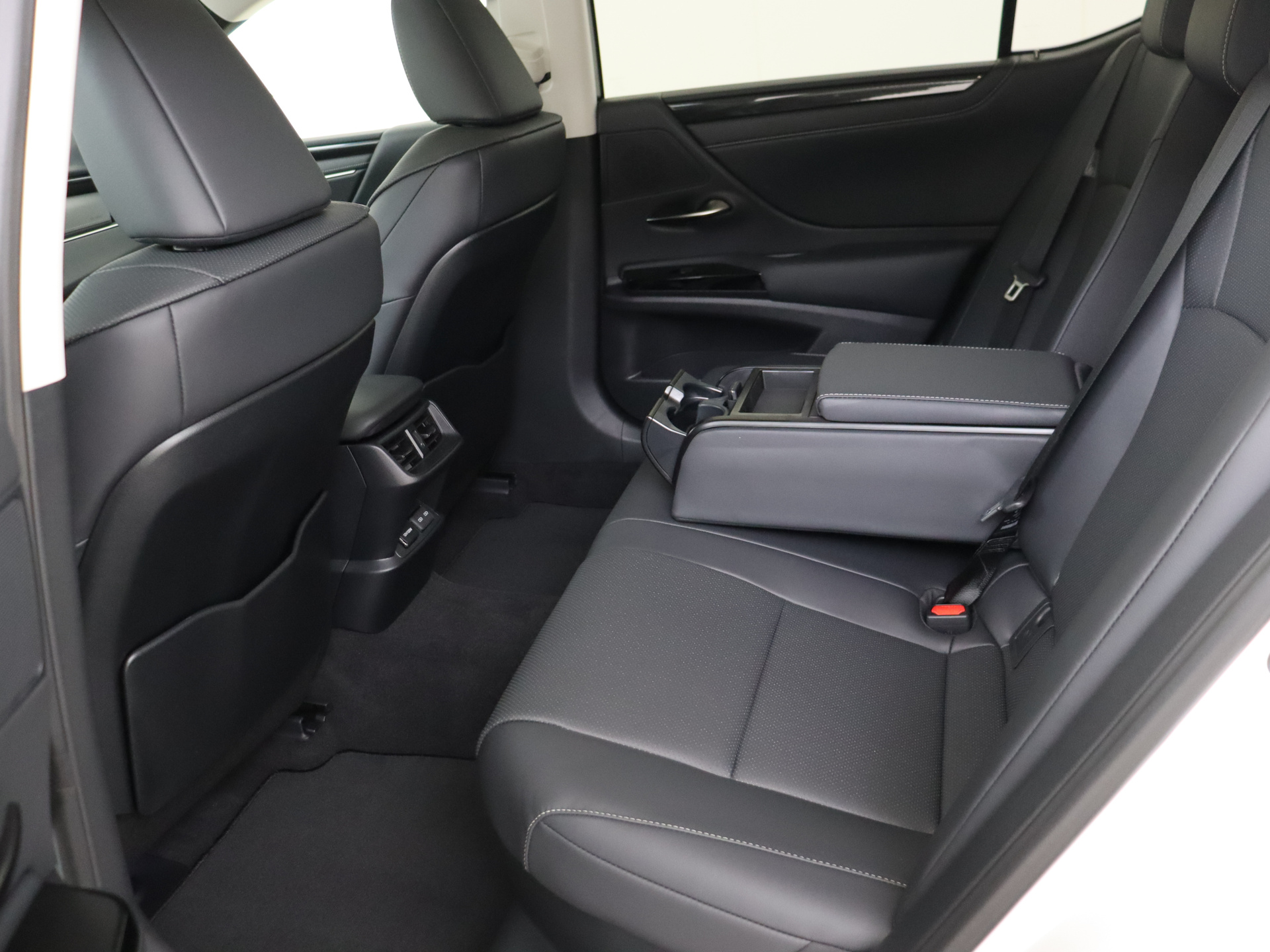 Foto van Lexus Lexus Es300h