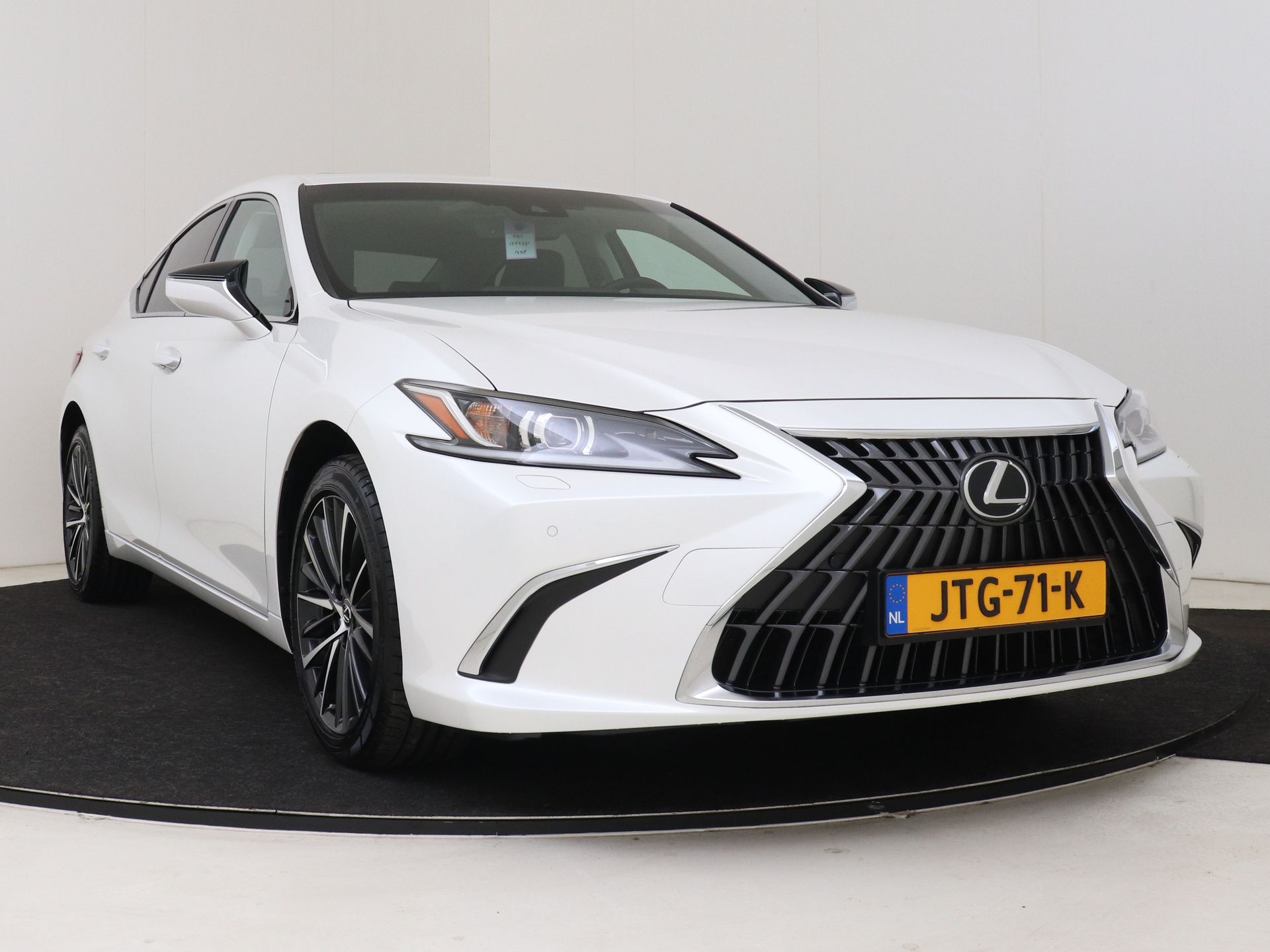 Foto van Lexus Lexus Es300h