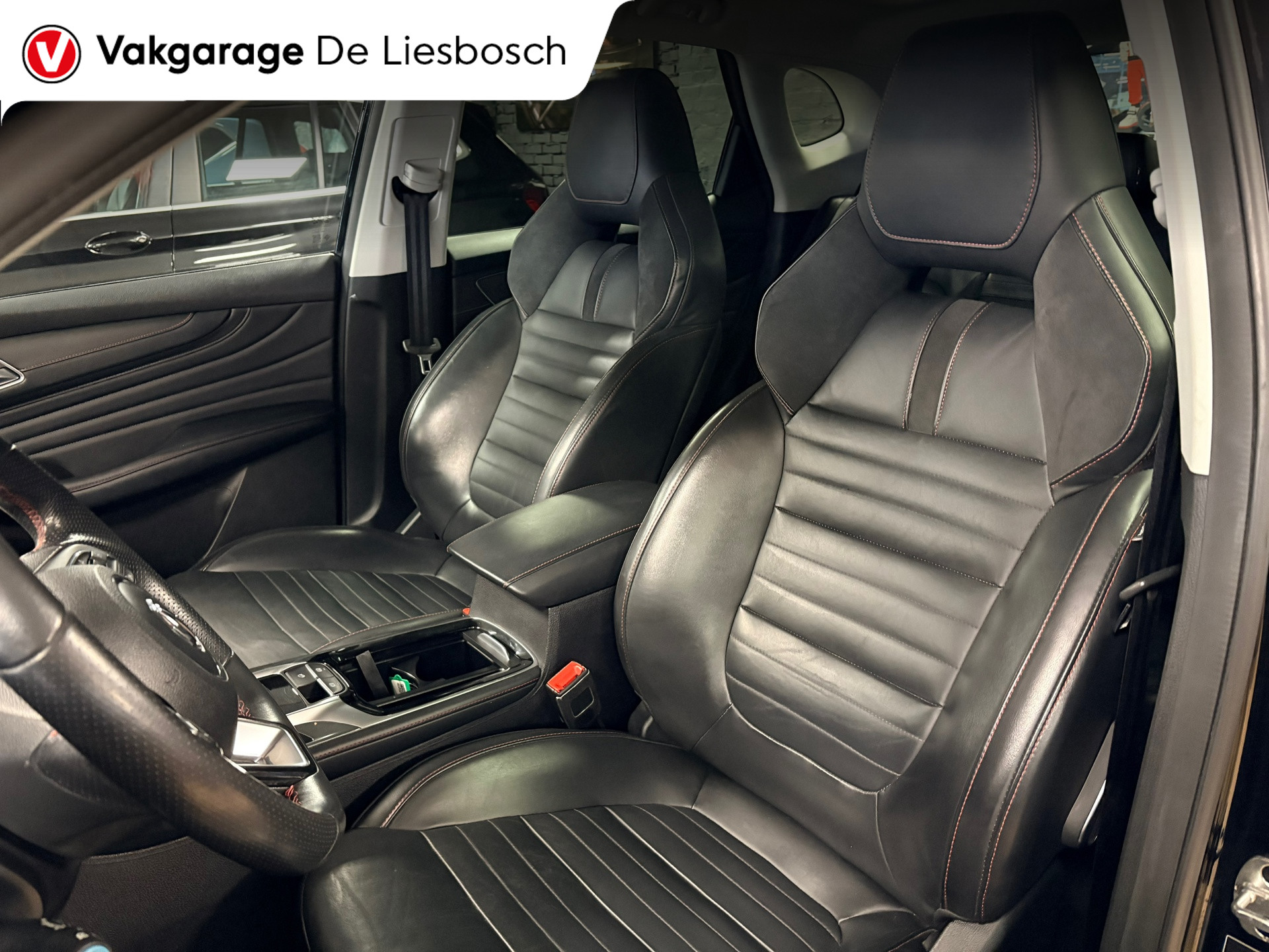 Foto van MG MG Ehs Plug-in Hybrid