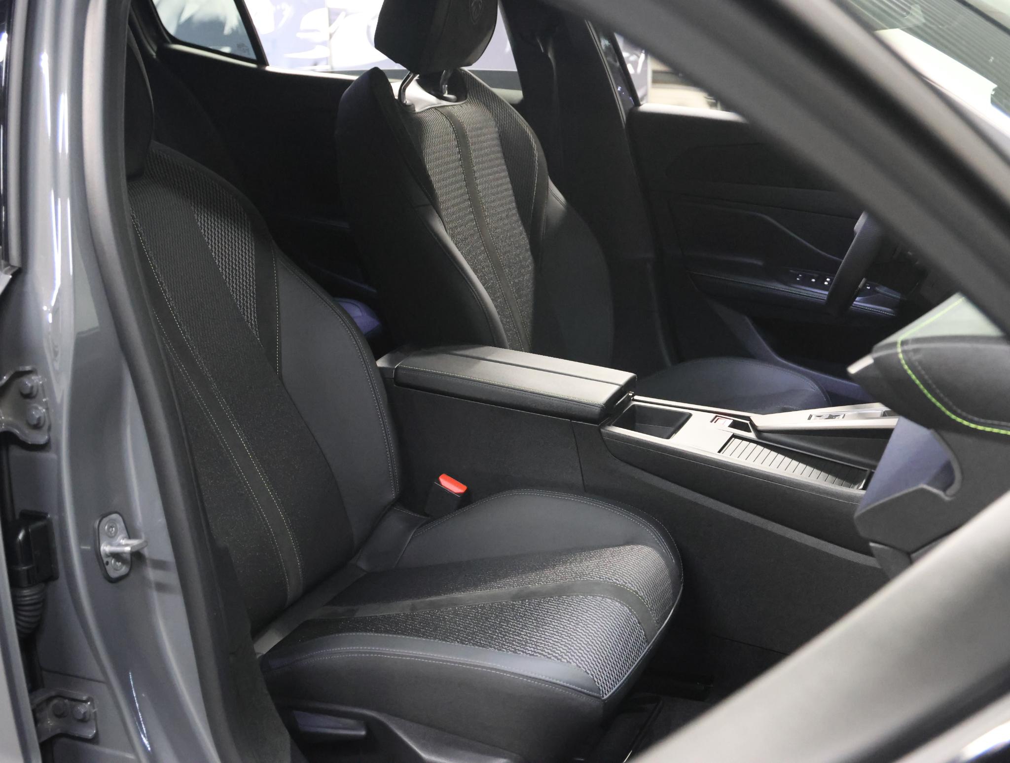 Foto van Peugeot 408