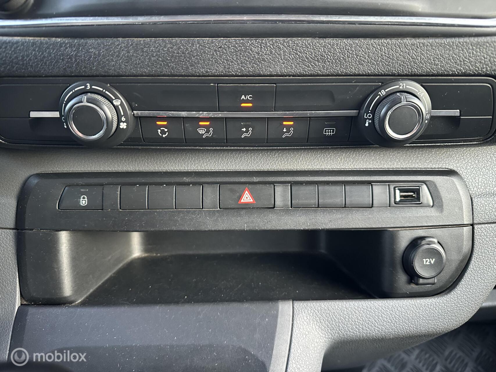 Foto van Peugeot Traveller