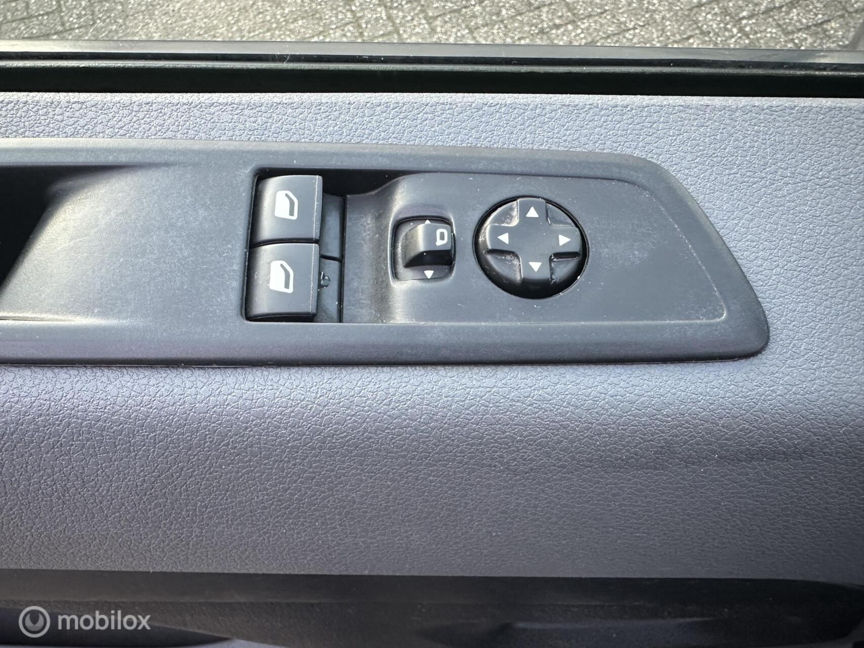 Foto van Peugeot Traveller