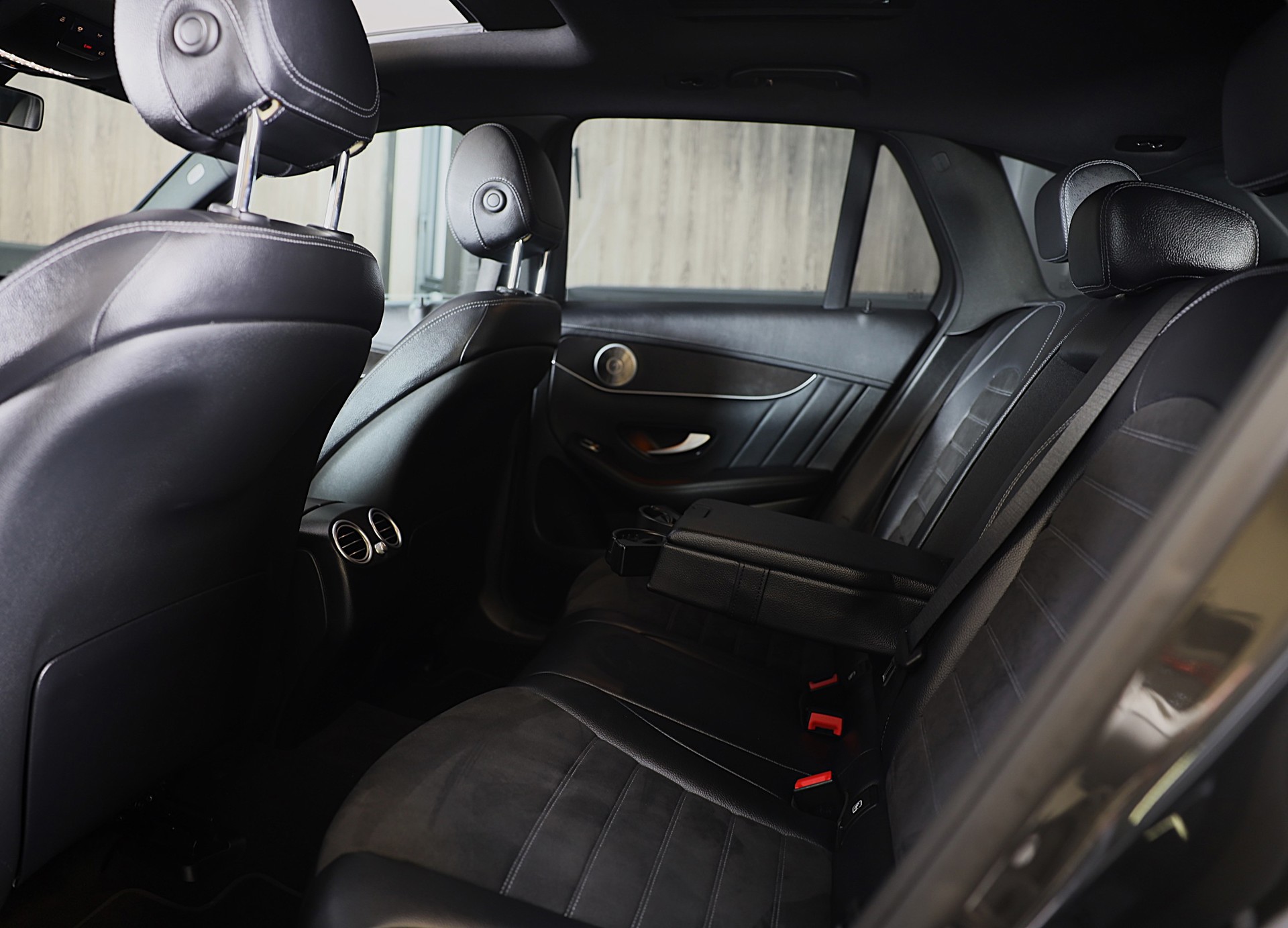 Foto van Mercedes-Benz GLC 300 E 4Matic
