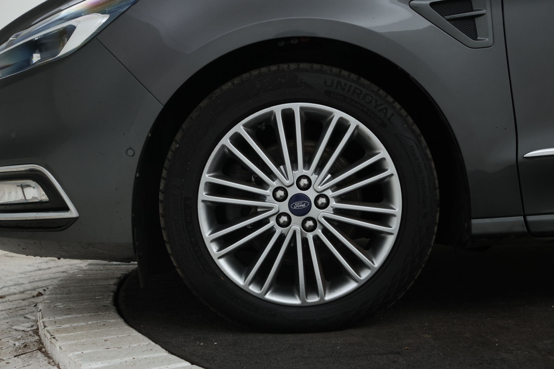 Foto van Ford S-max