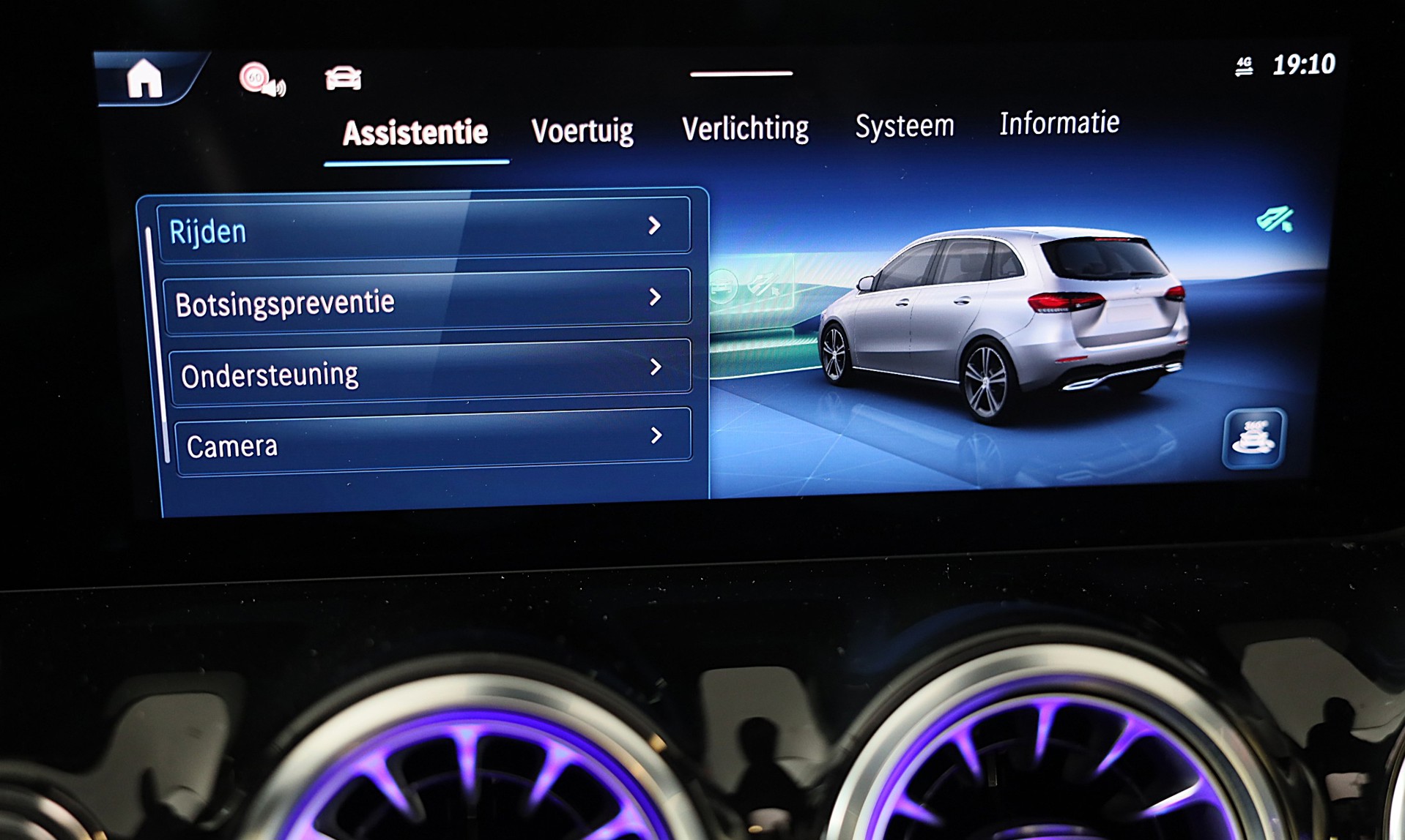 Foto van Mercedes-Benz B 250 E