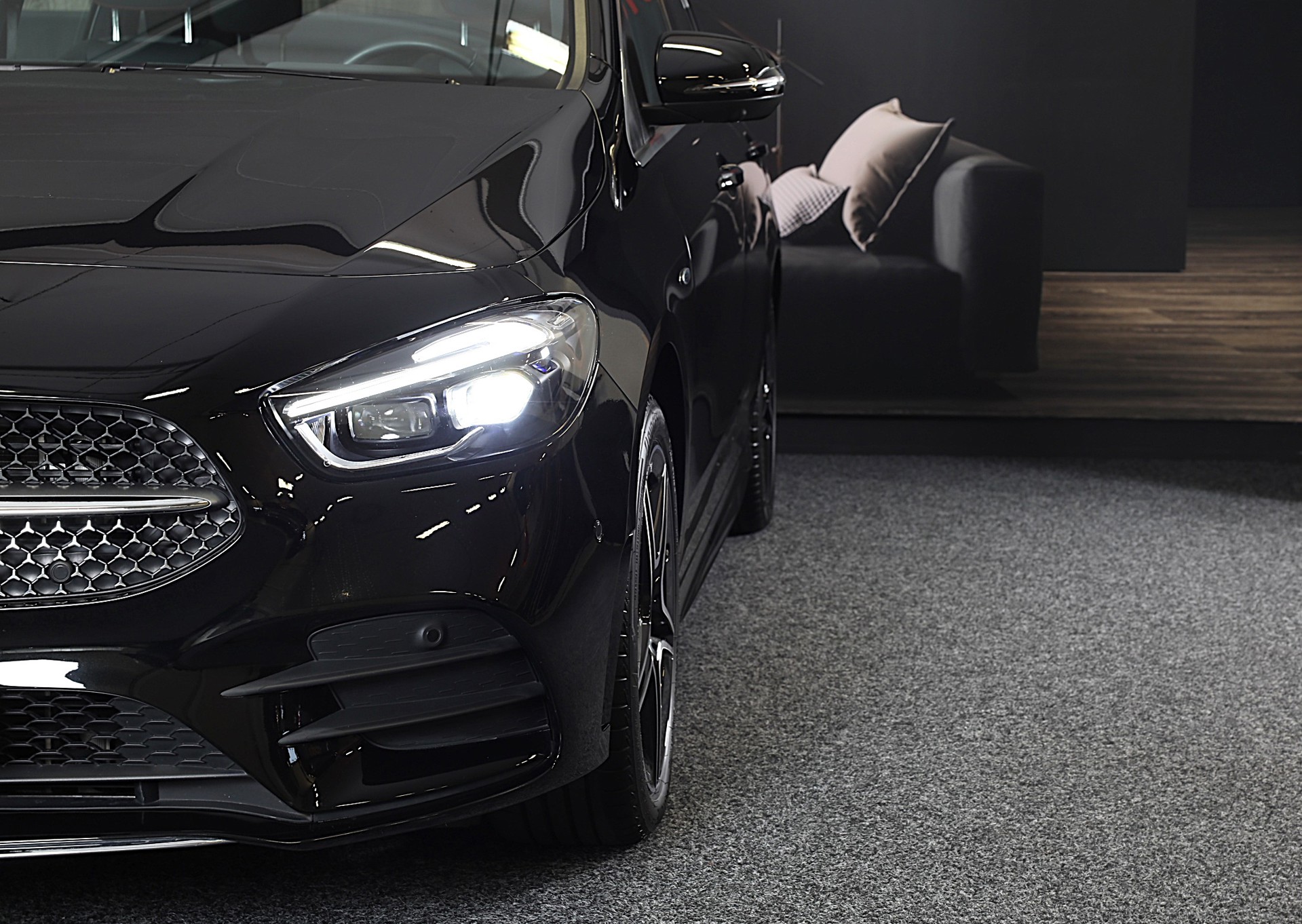 Foto van Mercedes-Benz B 250 E