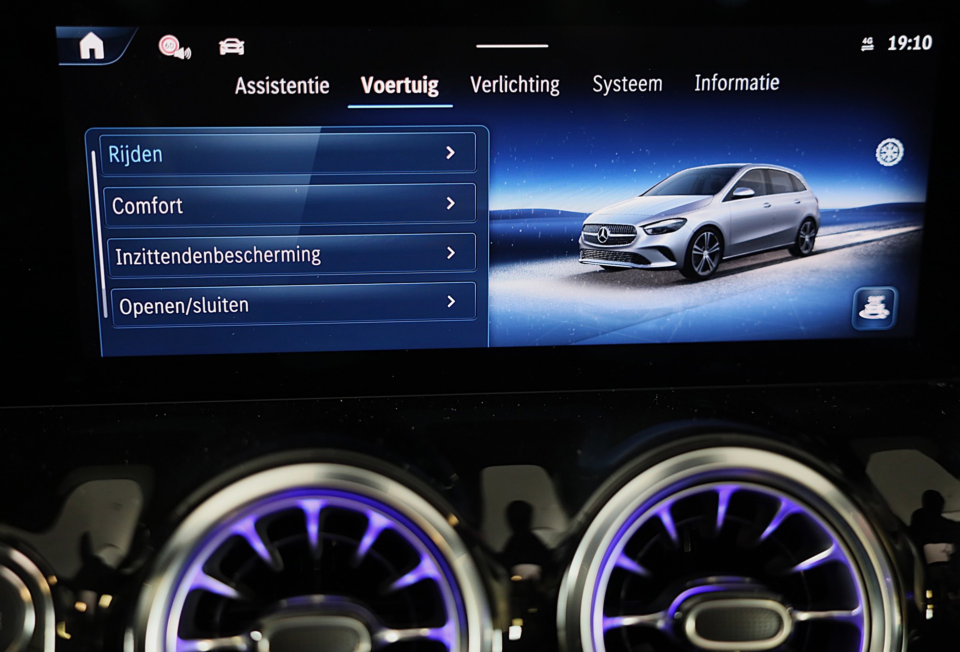 Foto van Mercedes-Benz B 250 E