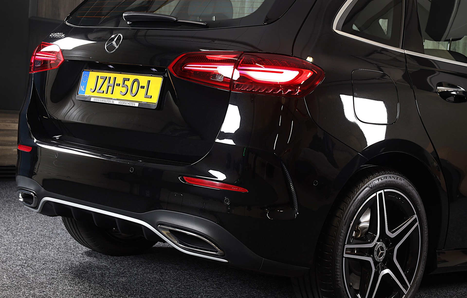 Foto van Mercedes-Benz B 250 E