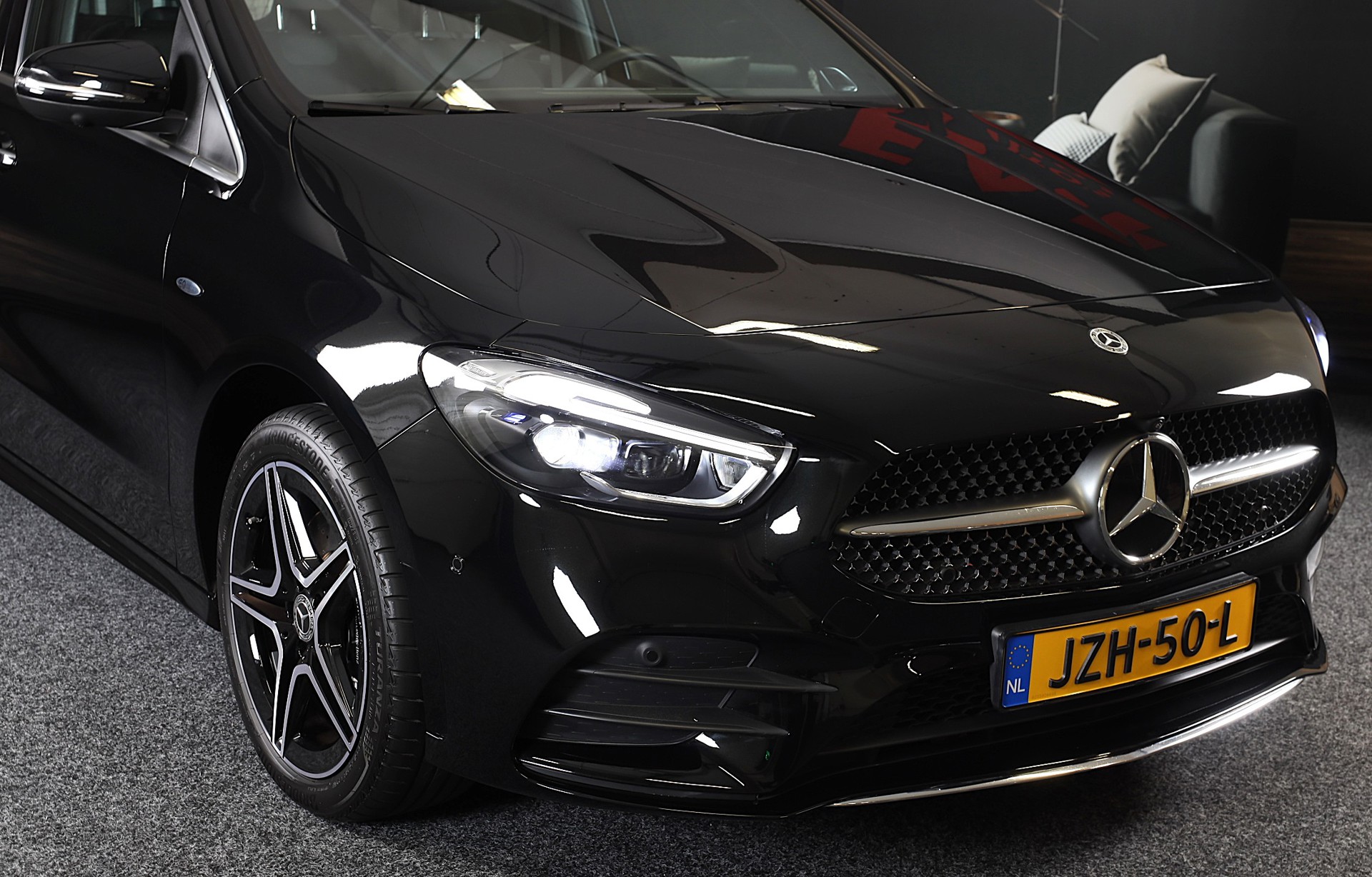 Foto van Mercedes-Benz B 250 E