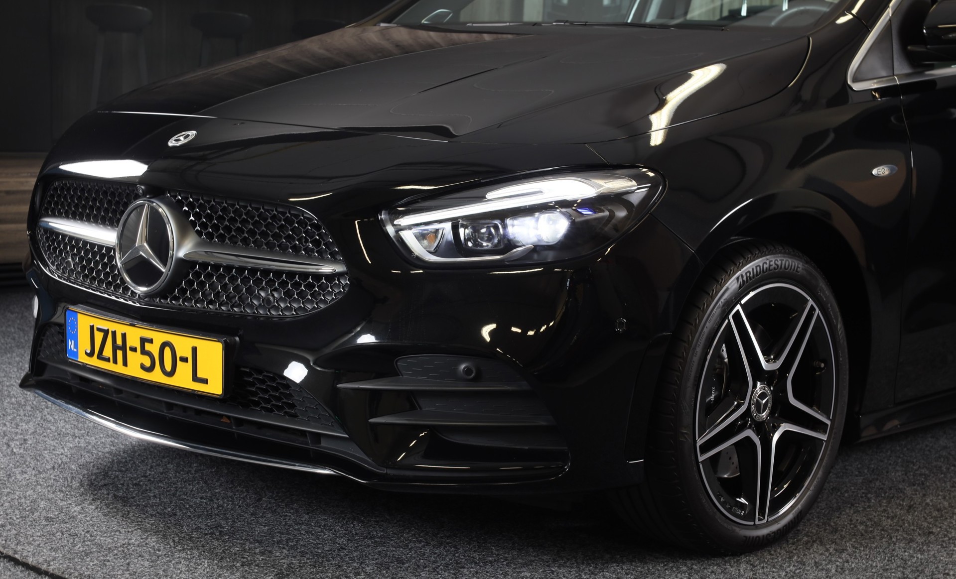 Foto van Mercedes-Benz B 250 E