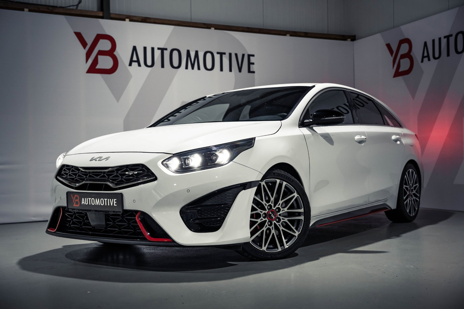 Kia Proceed 1.6 T-GDI GT 2023 - voorkant