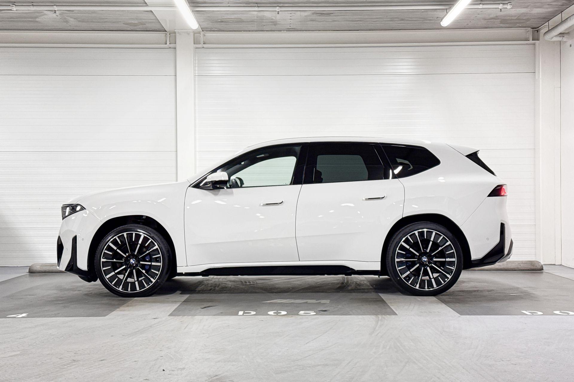 Foto van BMW Ix3