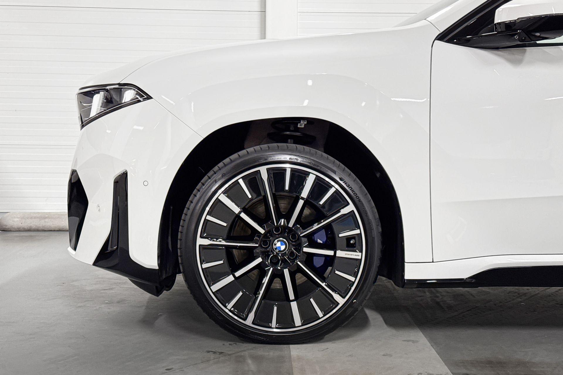 Foto van BMW Ix3