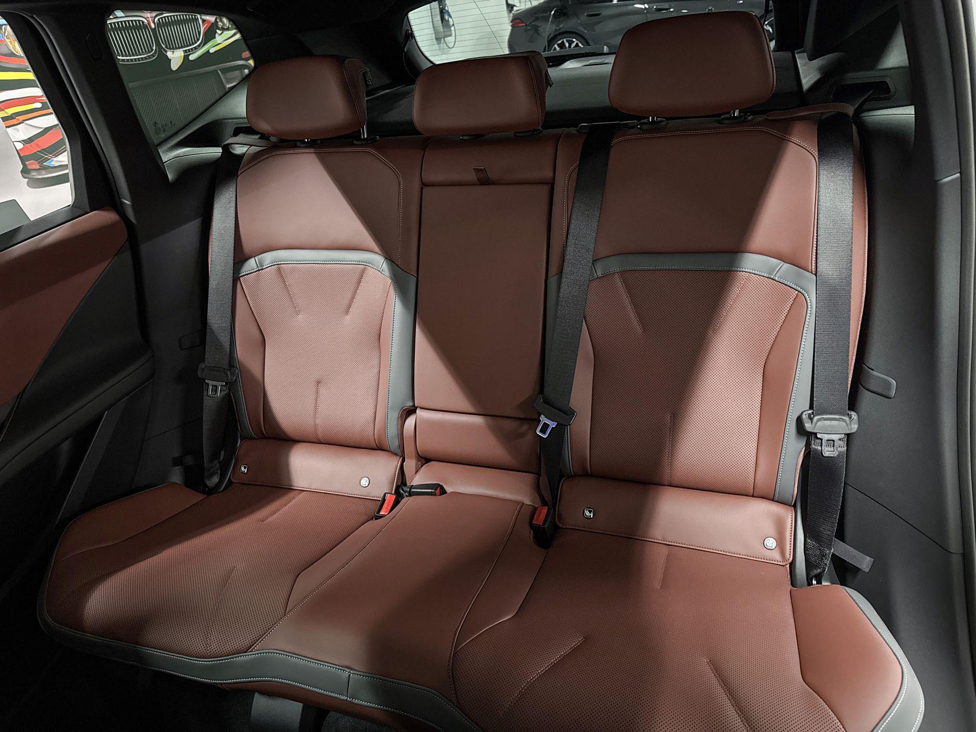 Foto van BMW Ix3