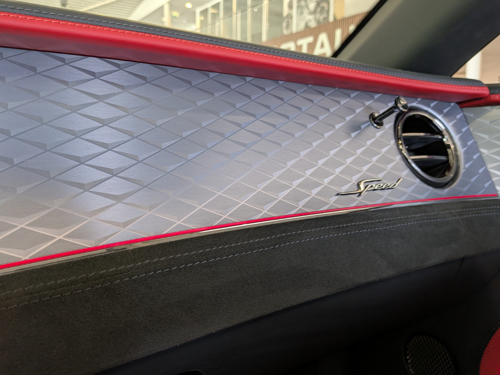 Foto van Bentley Continental GTC
