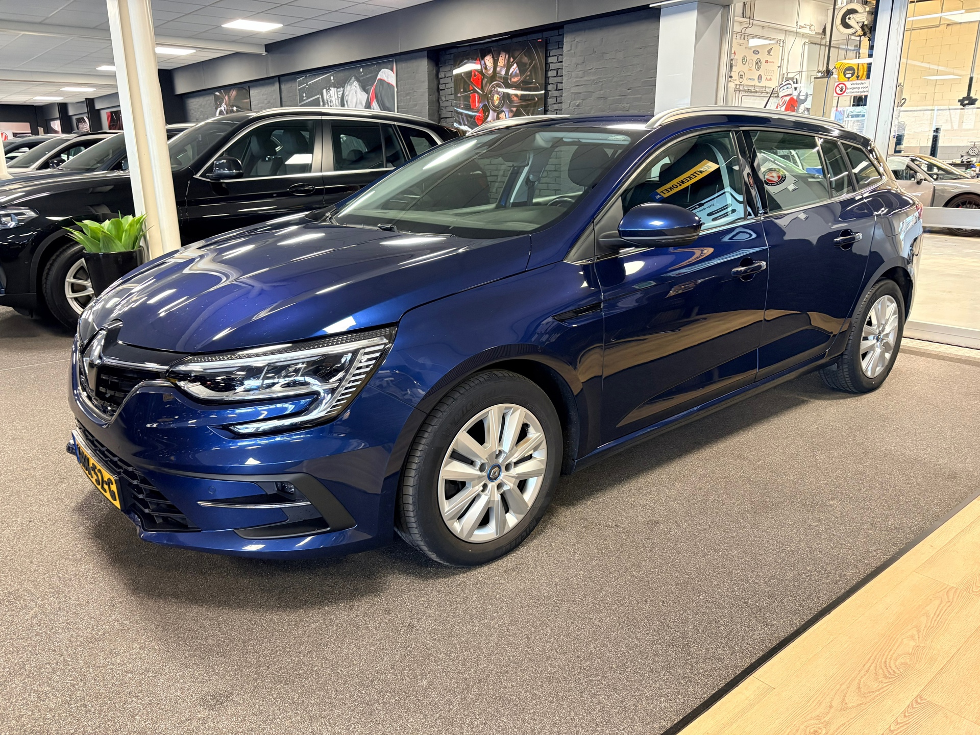 Foto van Renault Megane E-tech Plug-in Hybrid