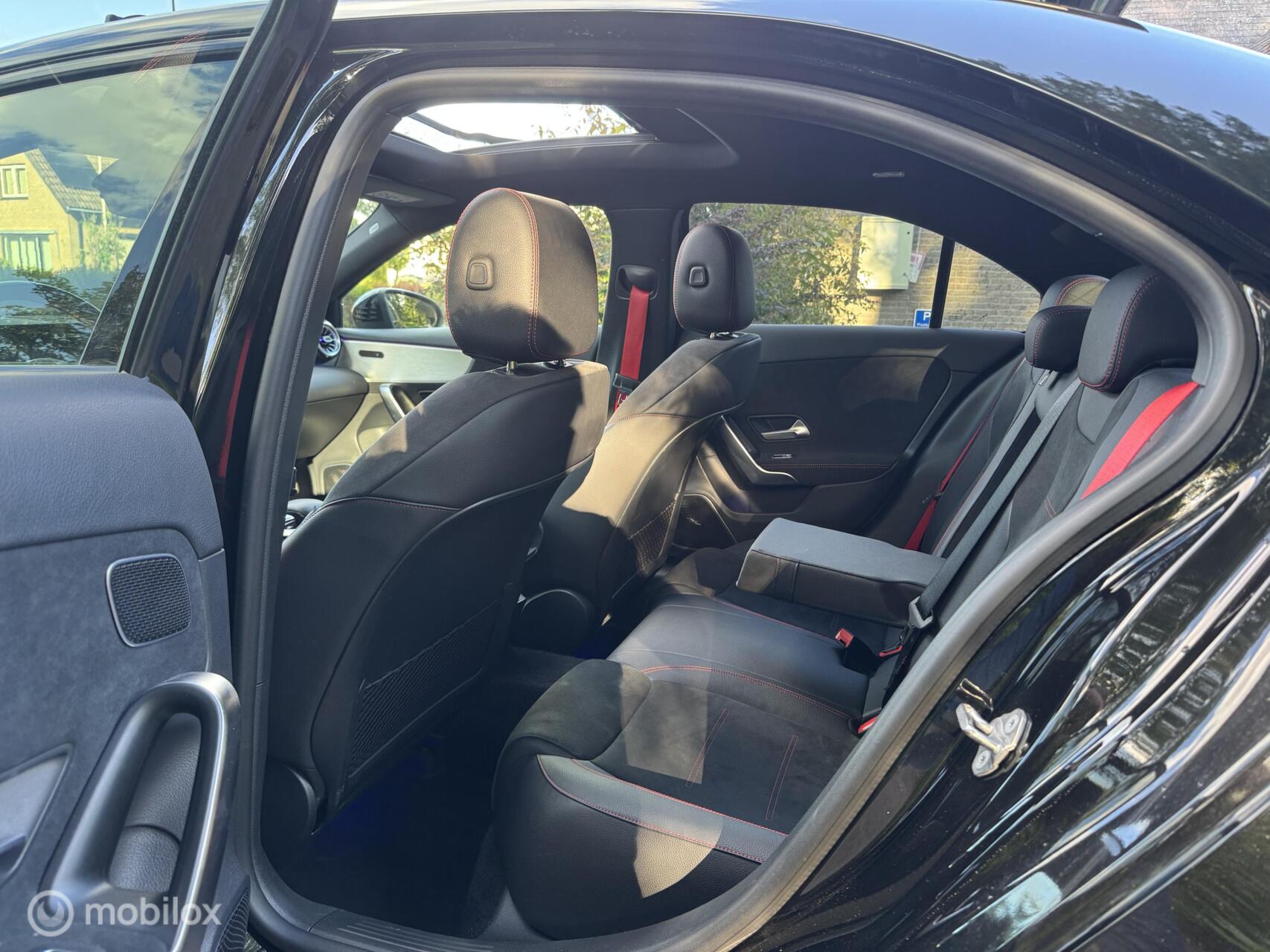 Foto van Mercedes-Benz AMG A 35