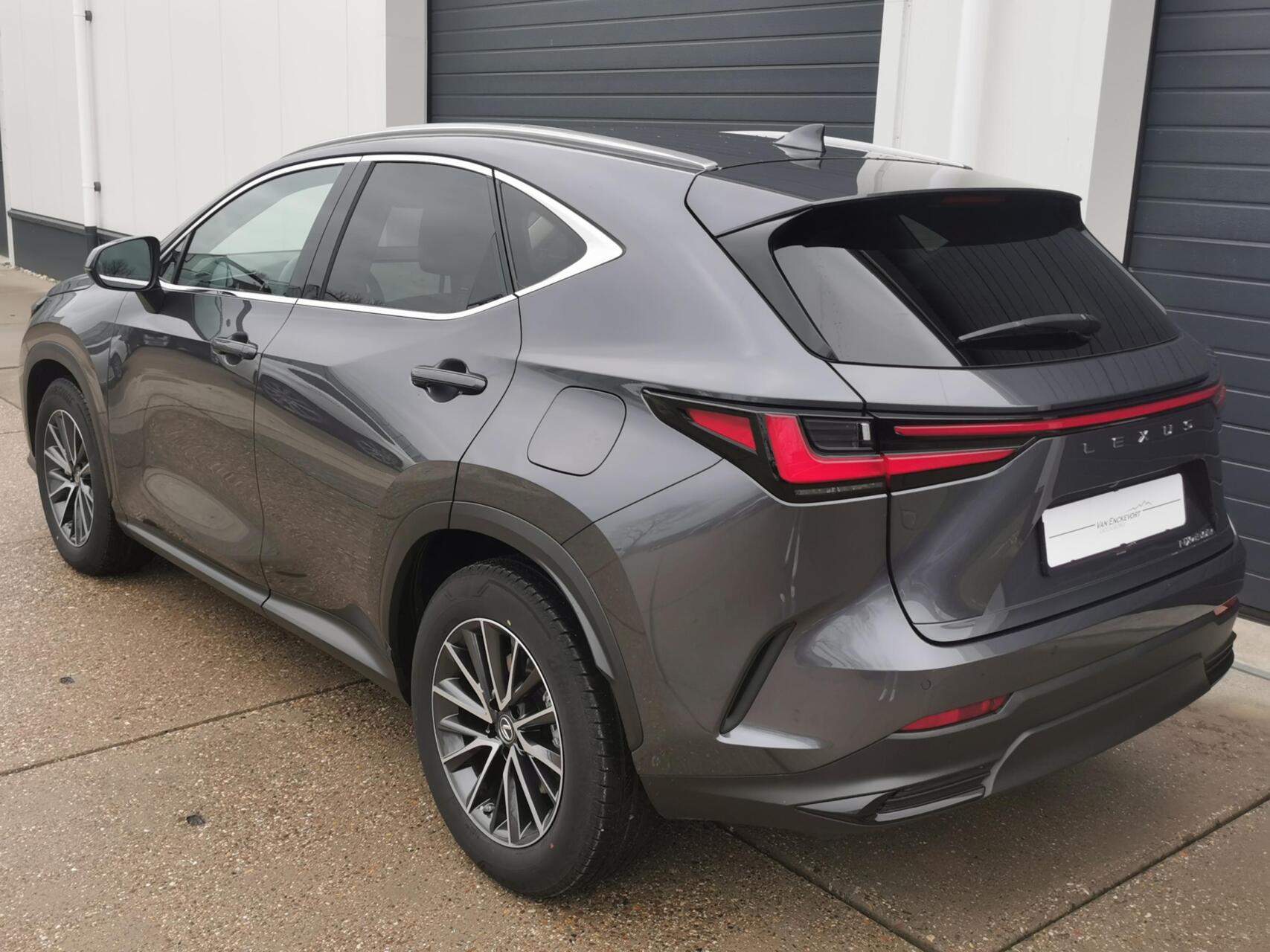 Foto van Lexus NX