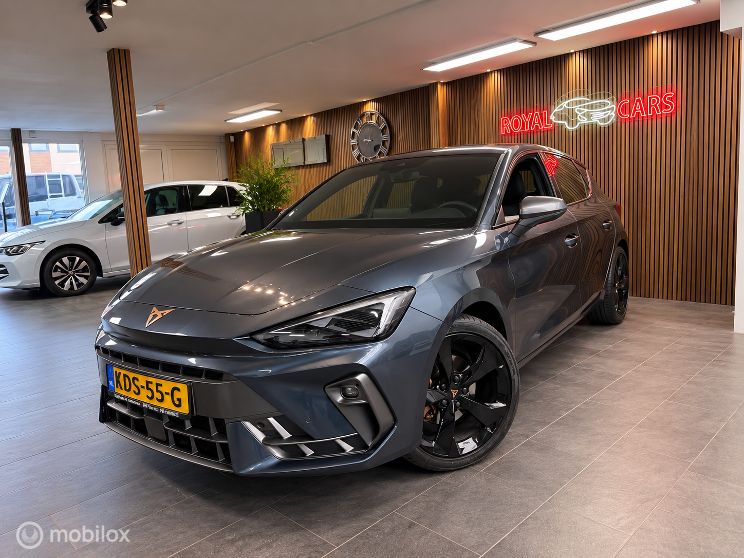 Cupra Leon 1.5 e-TSI/ Pano / Sfeer / Camera / Key / Garantie 2024 - voorkant