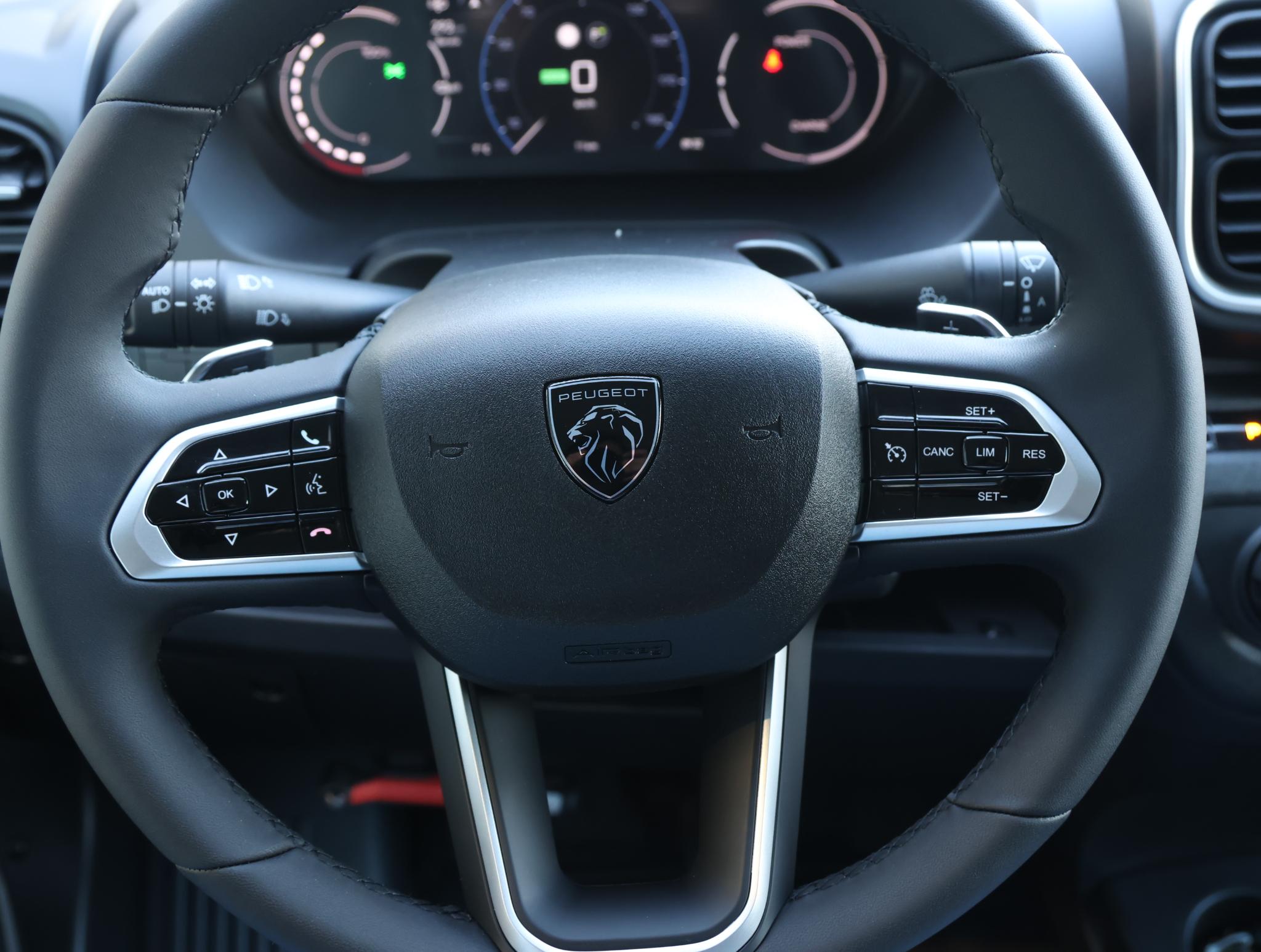 Foto van Peugeot E-boxer