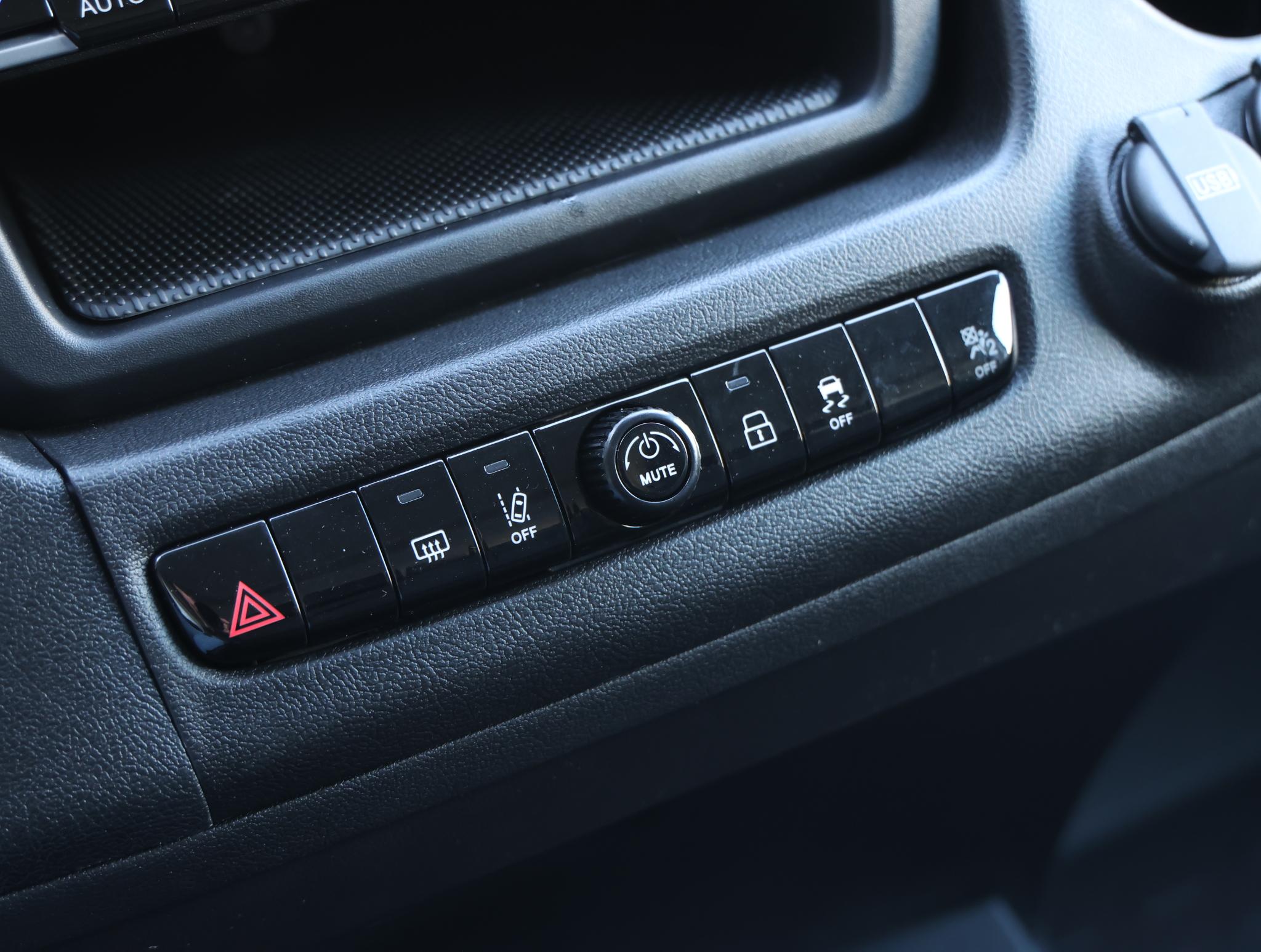 Foto van Peugeot E-boxer