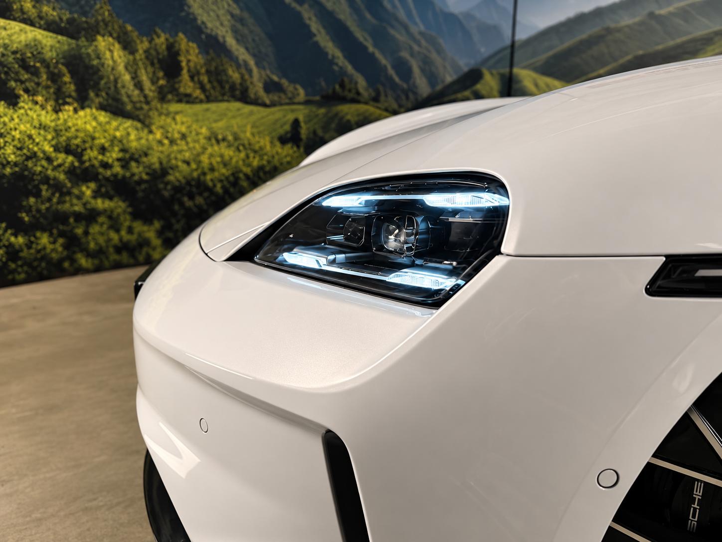 Foto van Porsche Taycan Sport Turismo