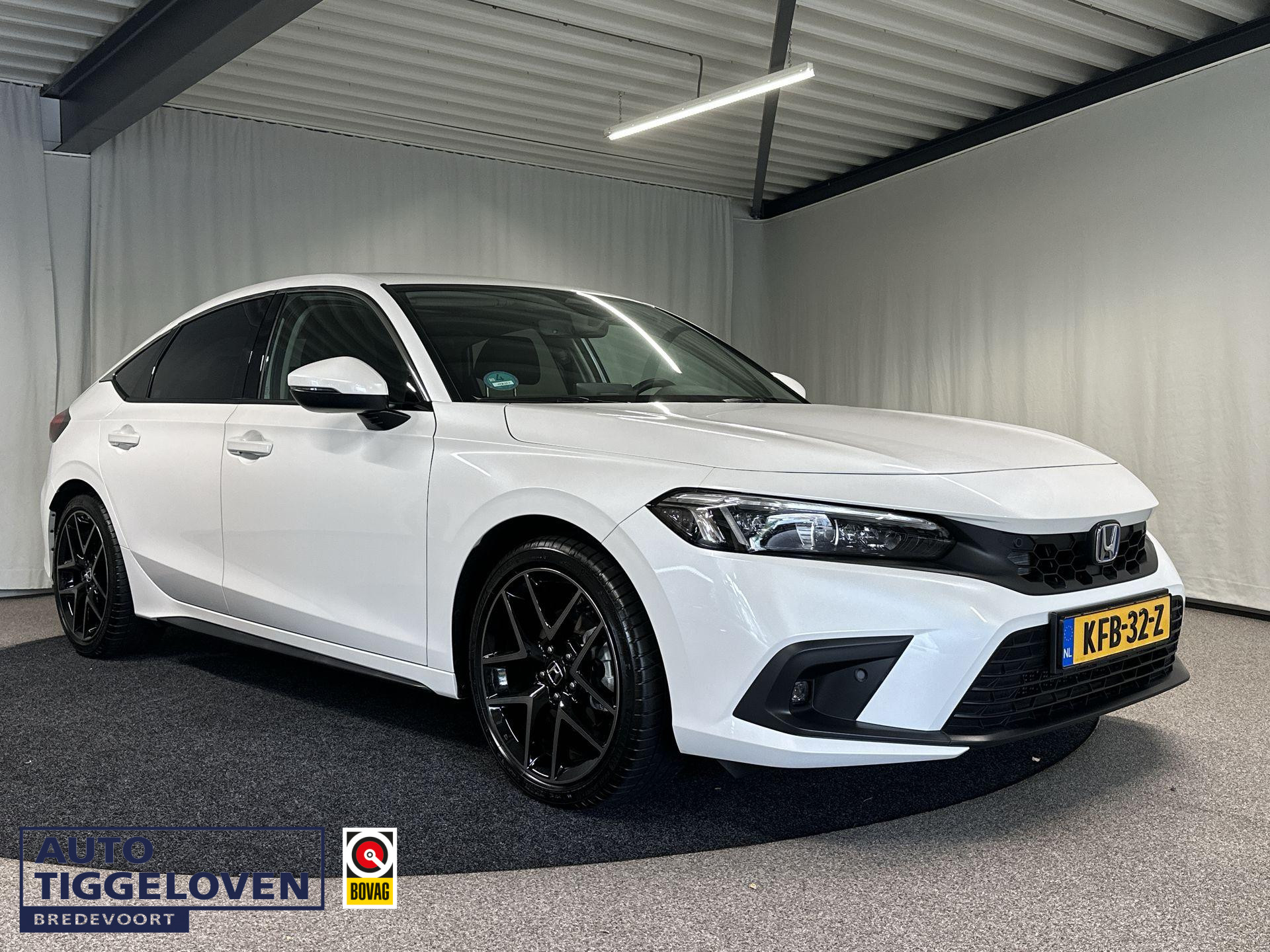 Honda Civic 2.0 e:HEV Advance 2026 - voorkant
